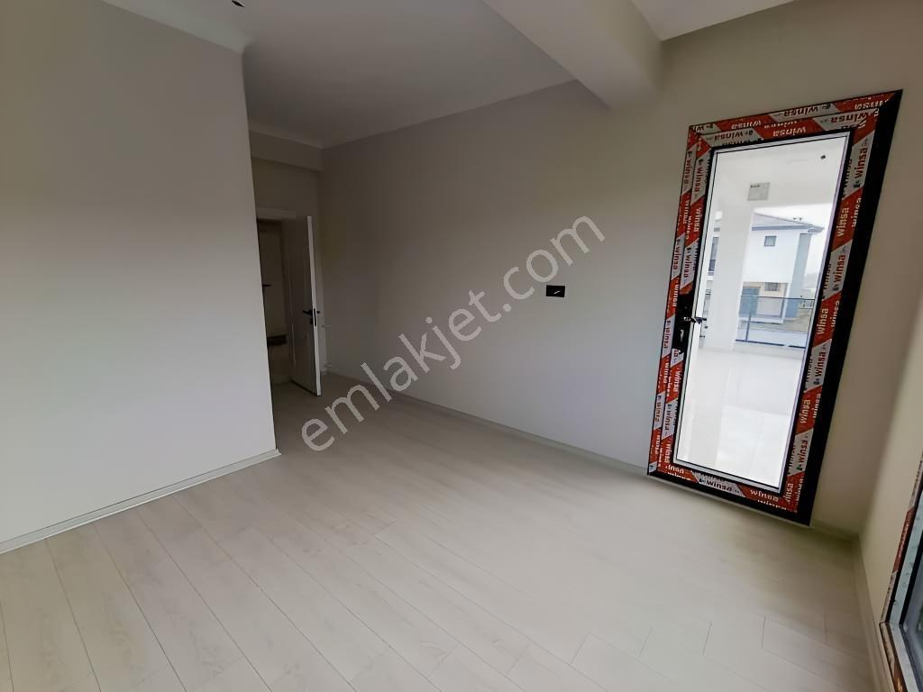 &kerim'den Küçükkuyu'da 2+1 Kapalı Mutfak Daire Satılık - Görsel 32