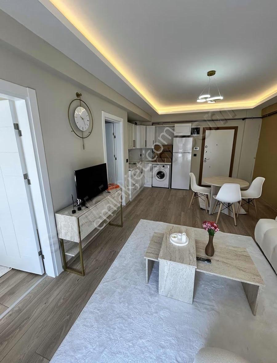 İstenç Yapıdan Bulvara İki Sokak Mesafede Kiralık 1+1 - Görsel 3