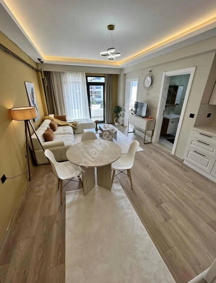 İstenç Yapıdan Bulvara İki Sokak Mesafede Kiralık 1+1