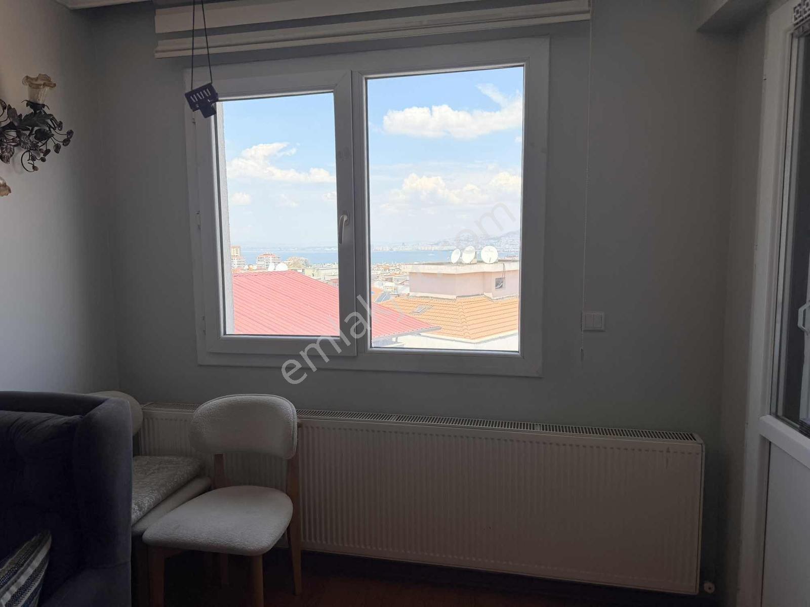 Gülyaka Mah. 16 Senelik Otoparklı Manzaralı 3+1 Lüx Daire - Görsel 5
