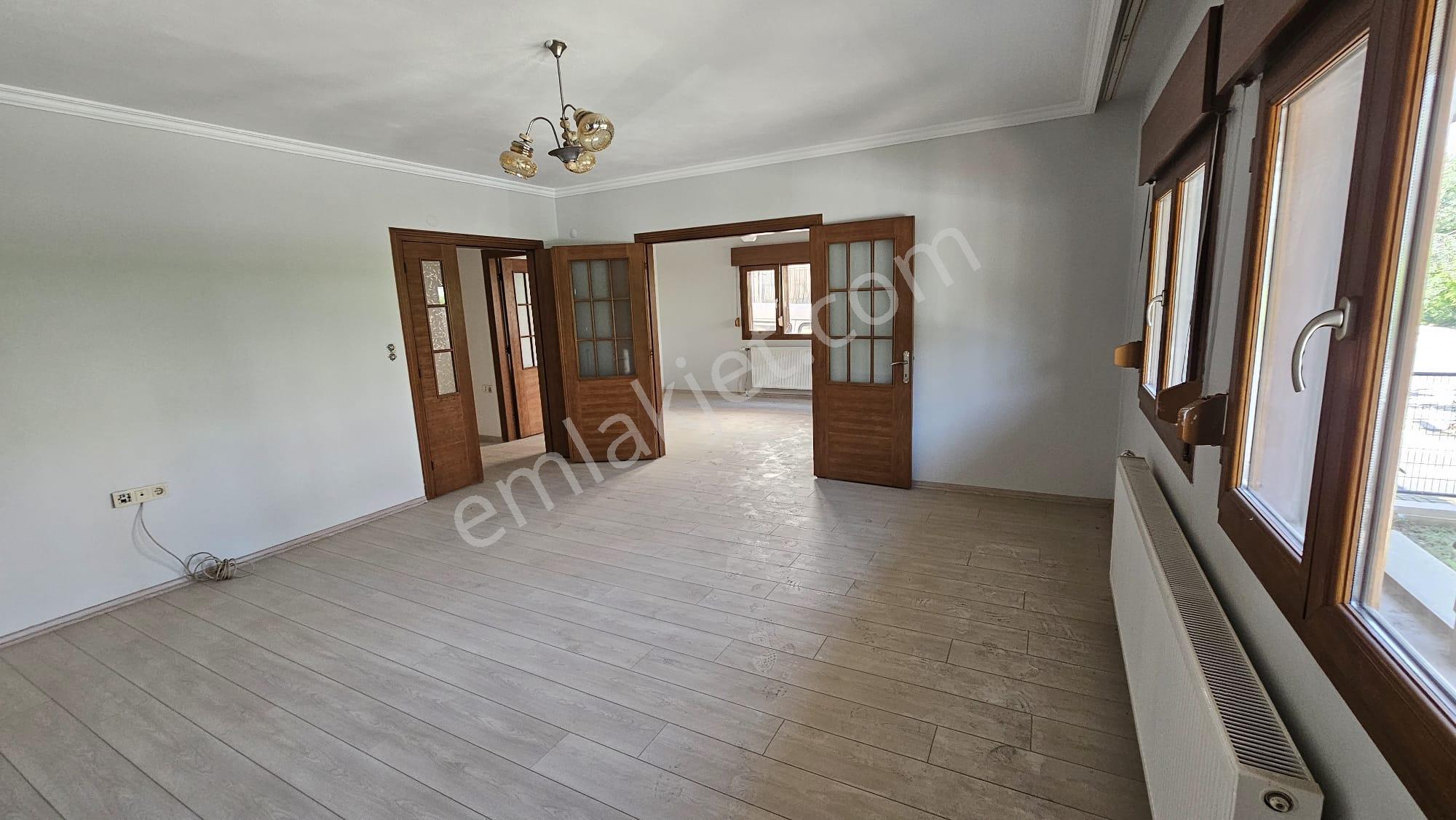 Yuvam Gayrimenkul'den Kiralık Salihli Namık Kemal Mah. 4+1 Daire