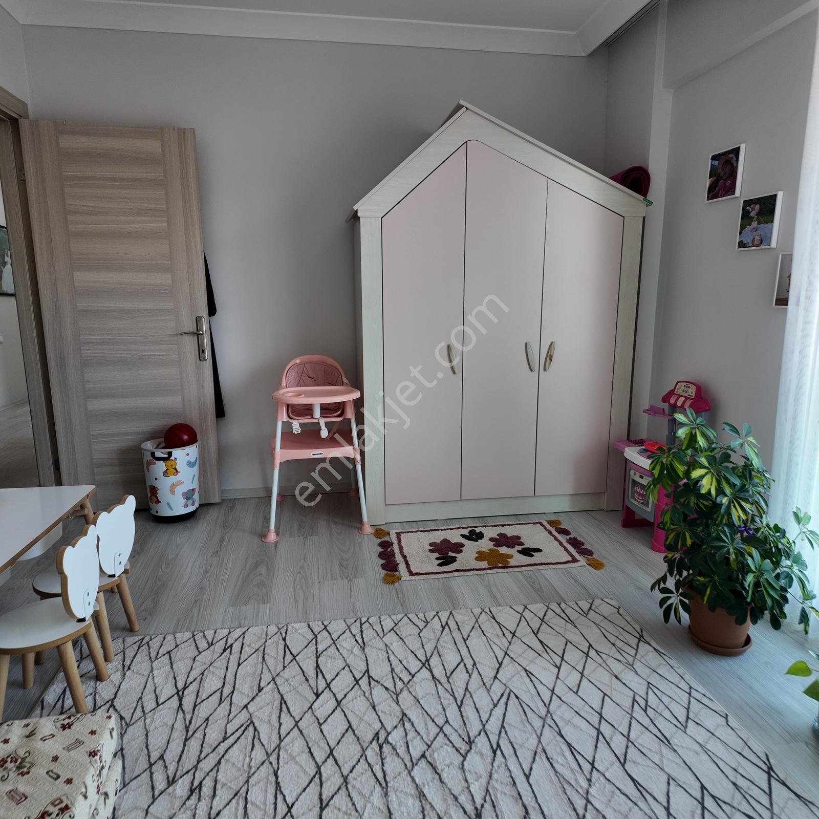 Hürriyet Mahallesi 3 Katlı Karahan City Sitesinde 210 M2 Dubleks - Görsel 13