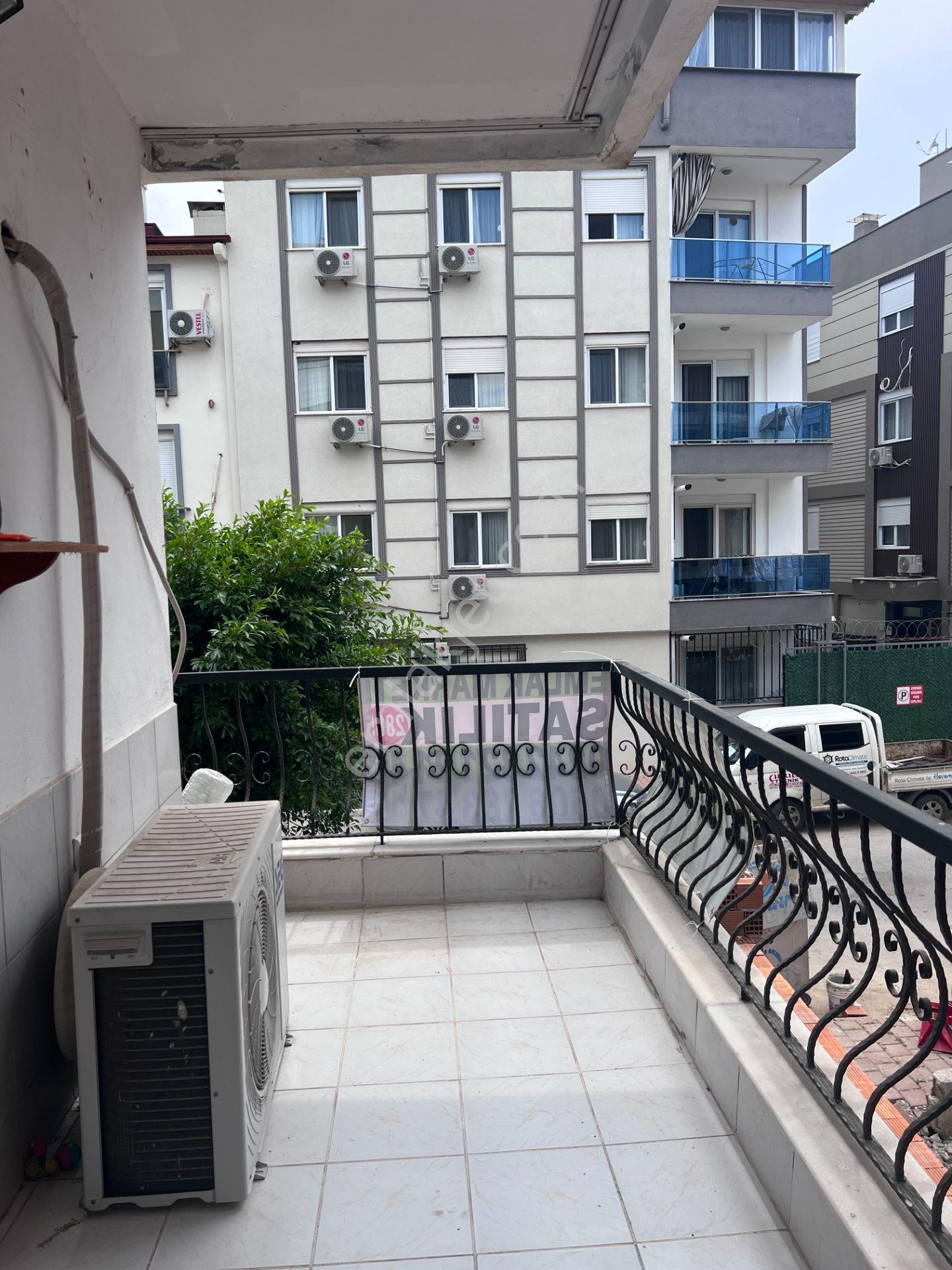 Mevlana Caddesine 1 Sokak Mesafede Çok Geniş 2+1 - Görsel 26