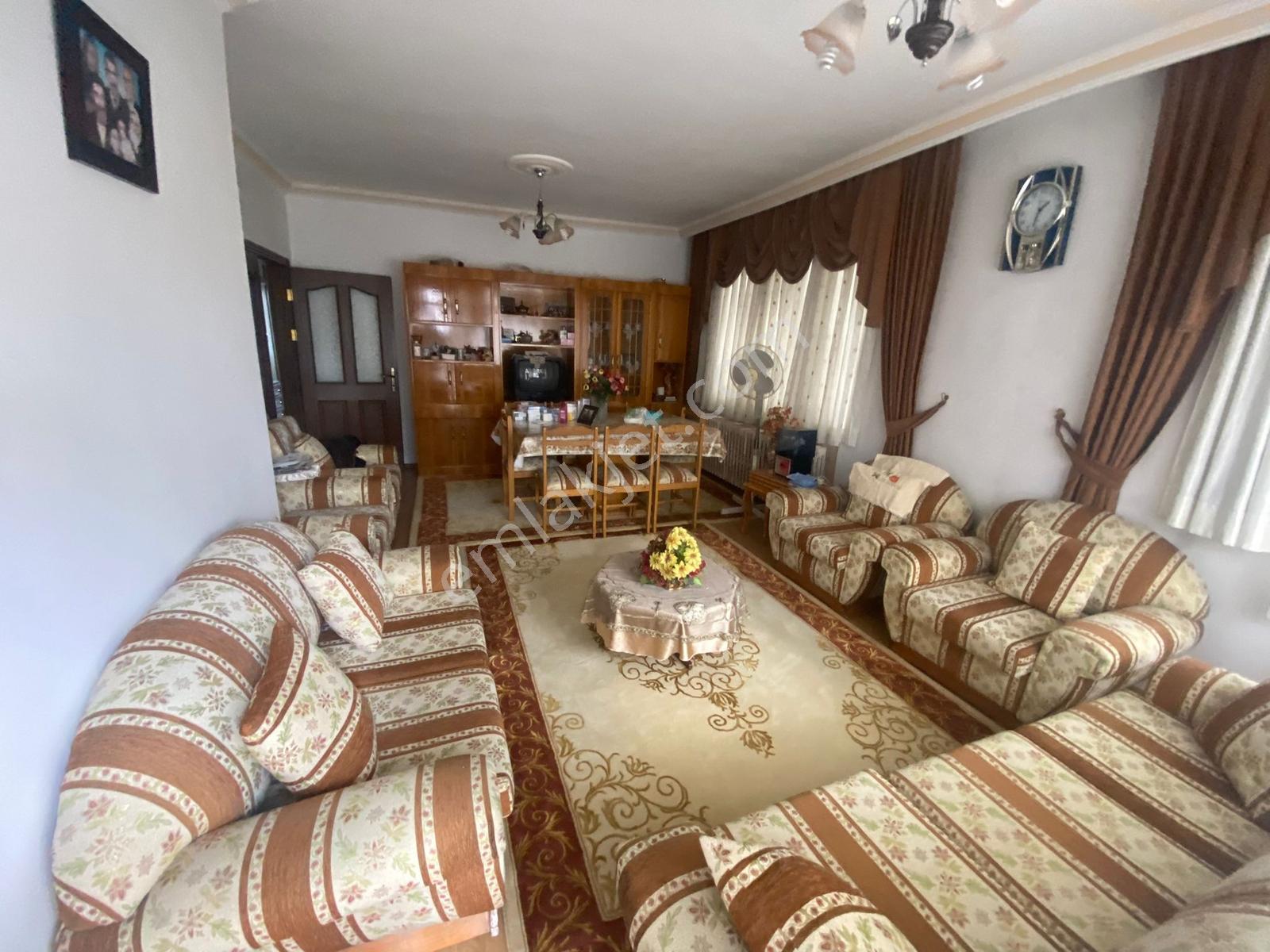 Demetevlerde 3+1 5 Nci Kat Asansörlü Eşyalı Kiralık Daire - Görsel 5