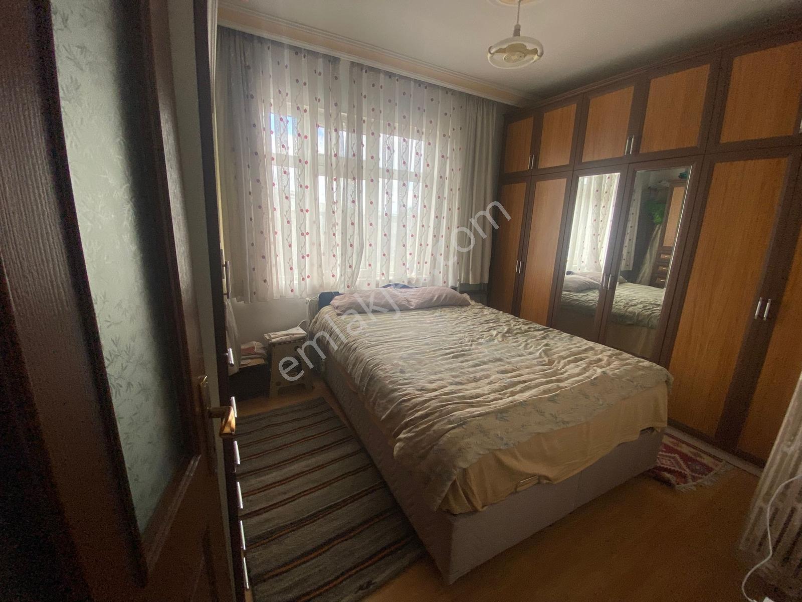 Demetevlerde 3+1 5 Nci Kat Asansörlü Eşyalı Kiralık Daire - Görsel 3