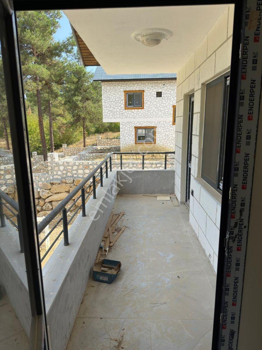 Avcı Emlak Tan Çamlıyaylada Kaçırılmayacak Satılık Lüx Villa - Görsel 25