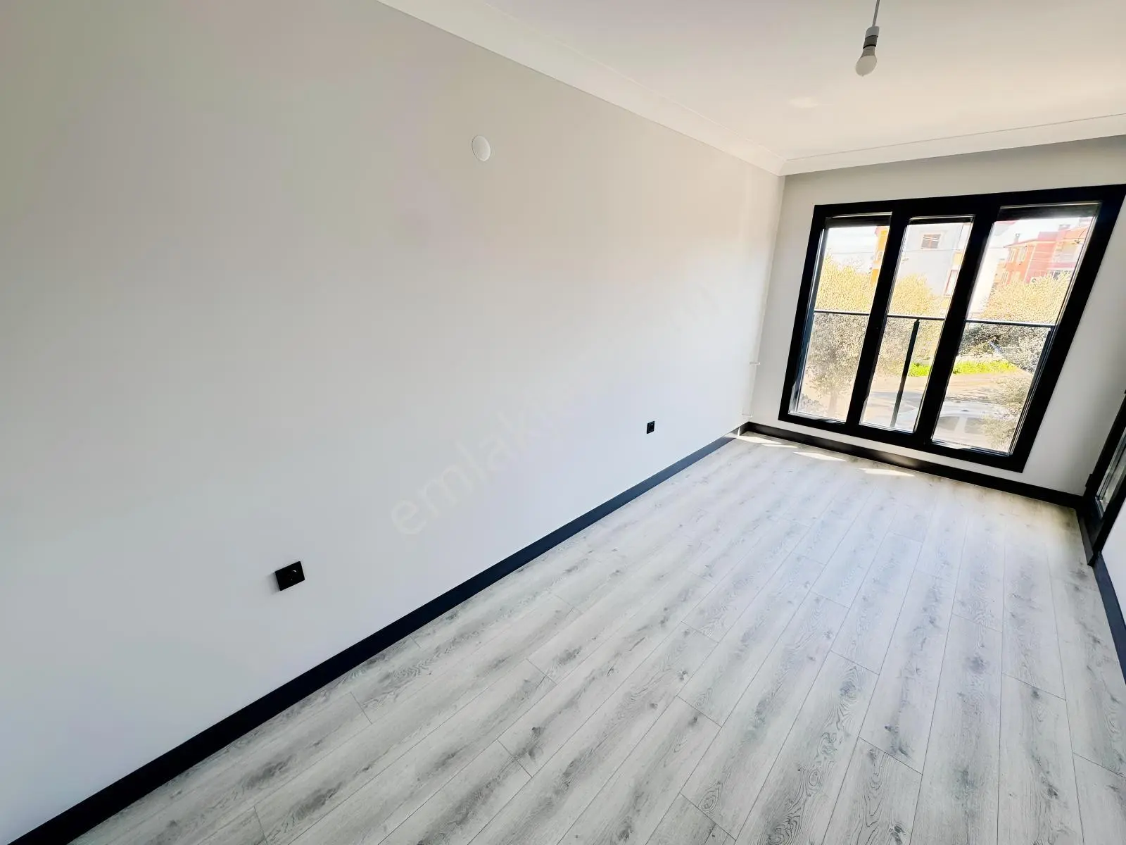 Kerim'den Küçükkuyu'da Müstakil Bahçeli Lüx 3+1 Satılık Villa - Görsel 31