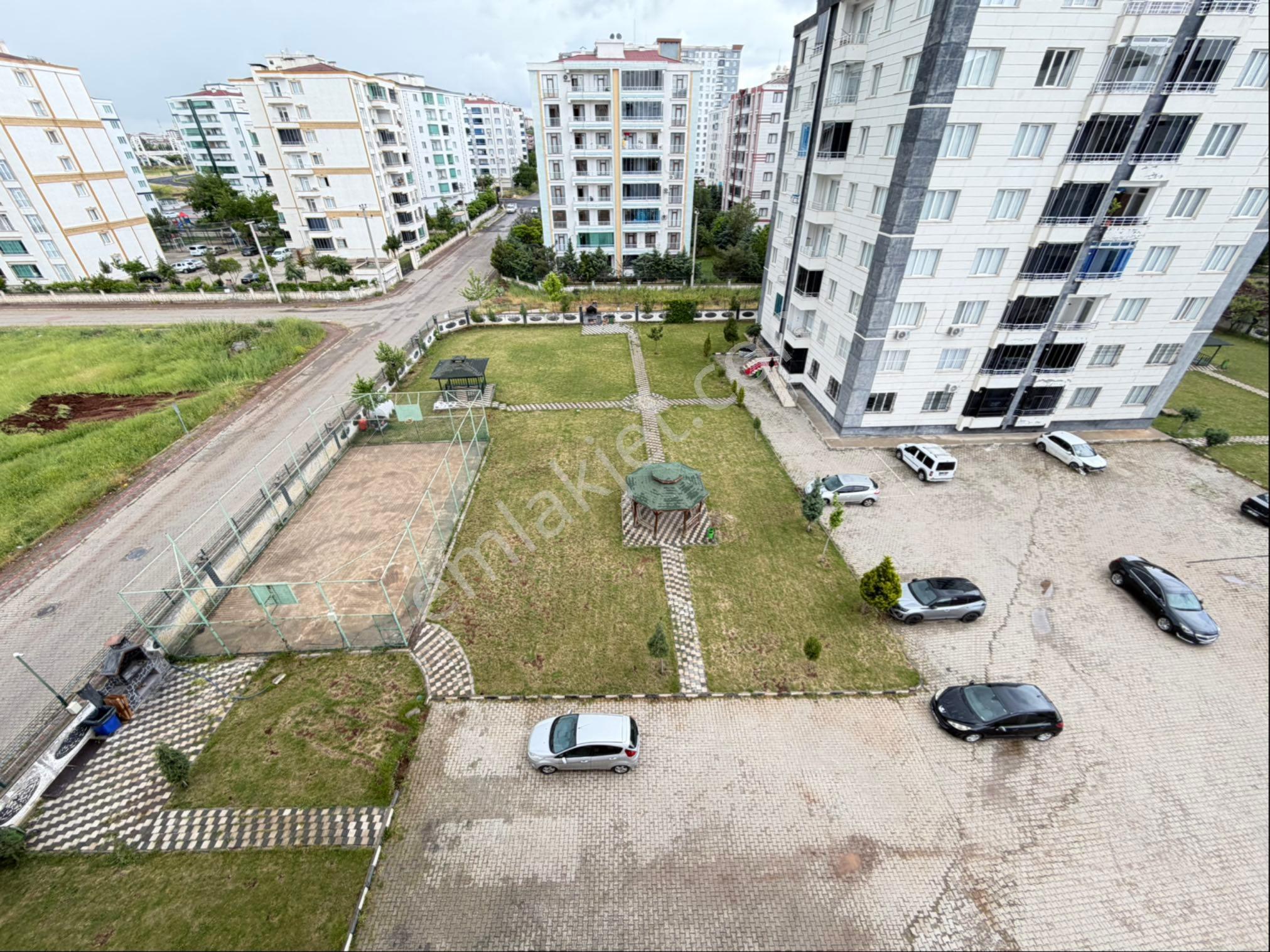 Siverek Caddesi Üzeri Satılık 3+1 Fırsat Daire - Görsel 5