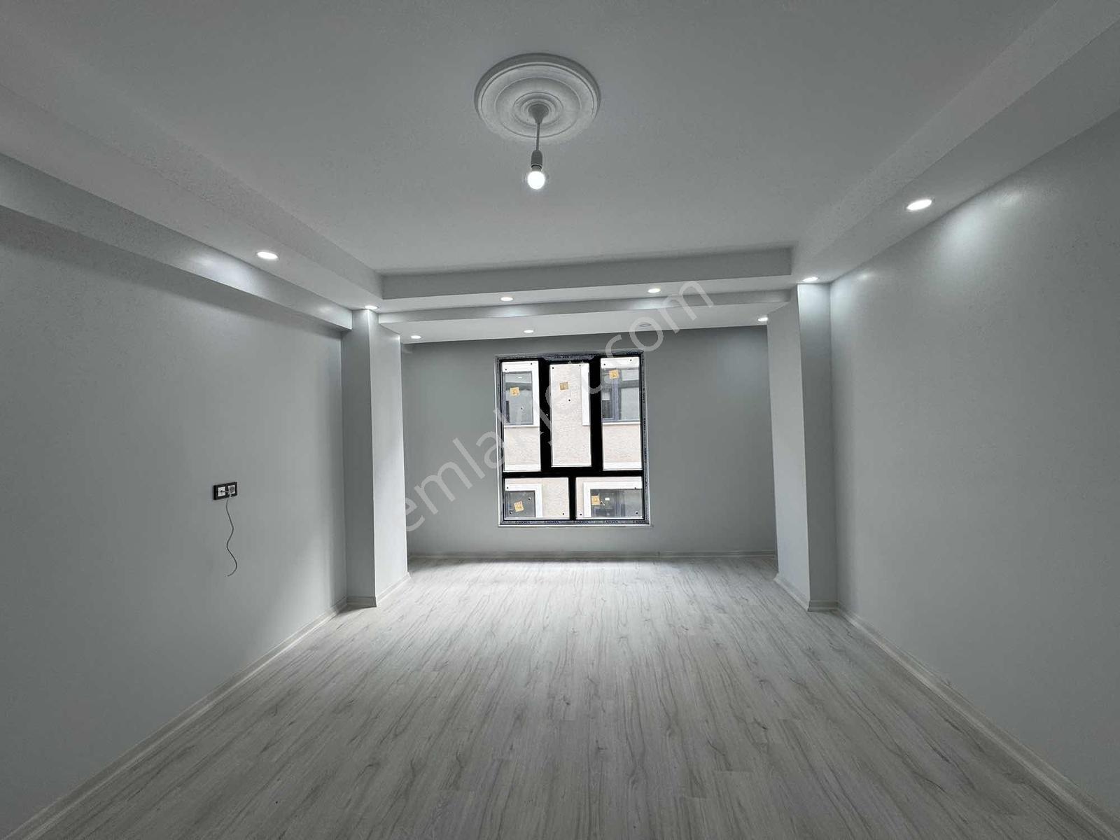 Ze/max Gayrimenkul'den Namık Kemal Mah. Kiralık 2+1 Sıfır Daire - Görsel 5