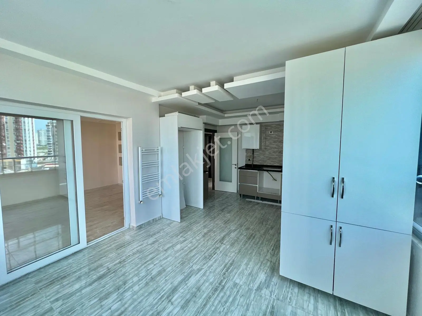 Çarkıpare Mahallesinde Havuzlu Site İçerisinde 3+1 Kapalı Mutfak Satılık Daire - Görsel 2
