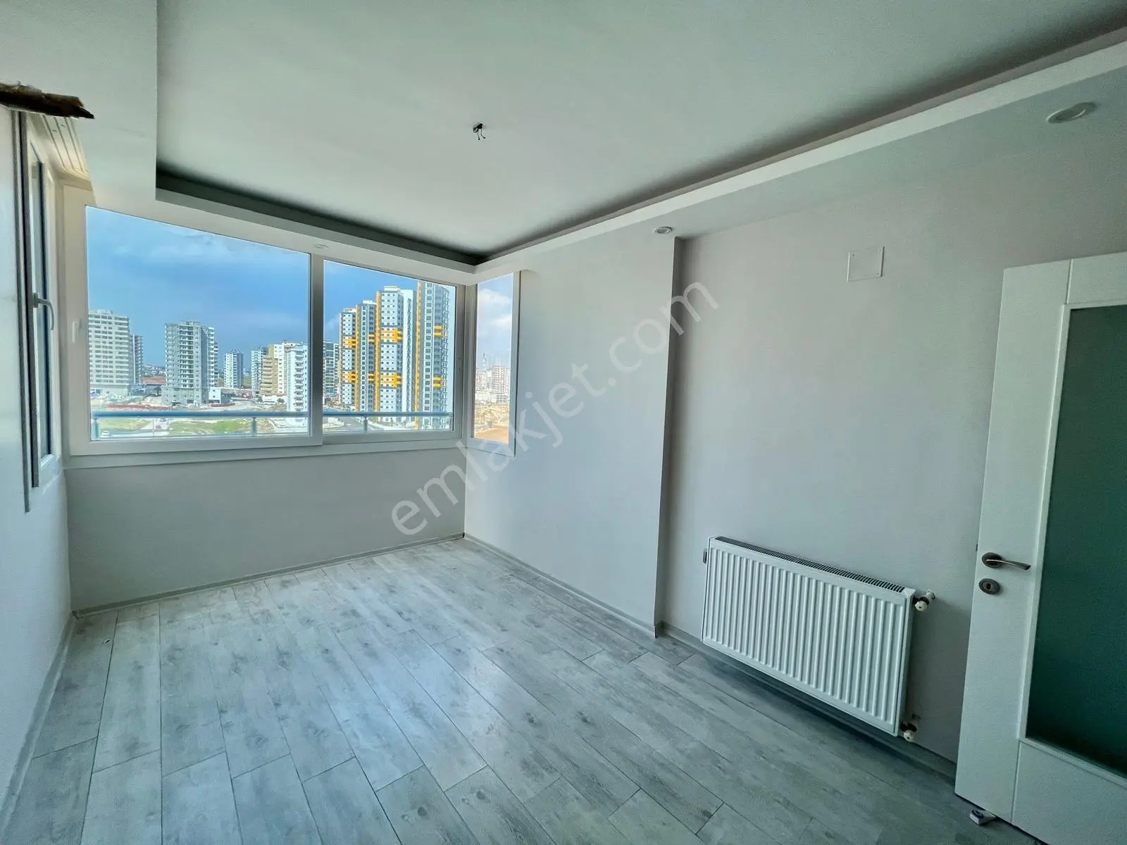 Çarkıpare Mahallesinde Havuzlu Site İçerisinde 3+1 Kapalı Mutfak Satılık Daire - Görsel 3