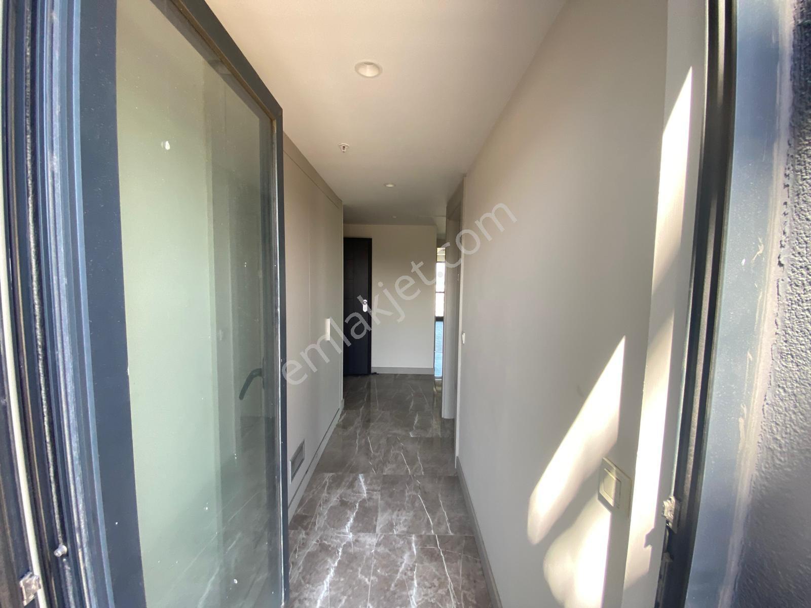 Bahçelievler Nef 'te 120 M² 18. Kat 2+1 Geniş Teraslı - Görsel 8