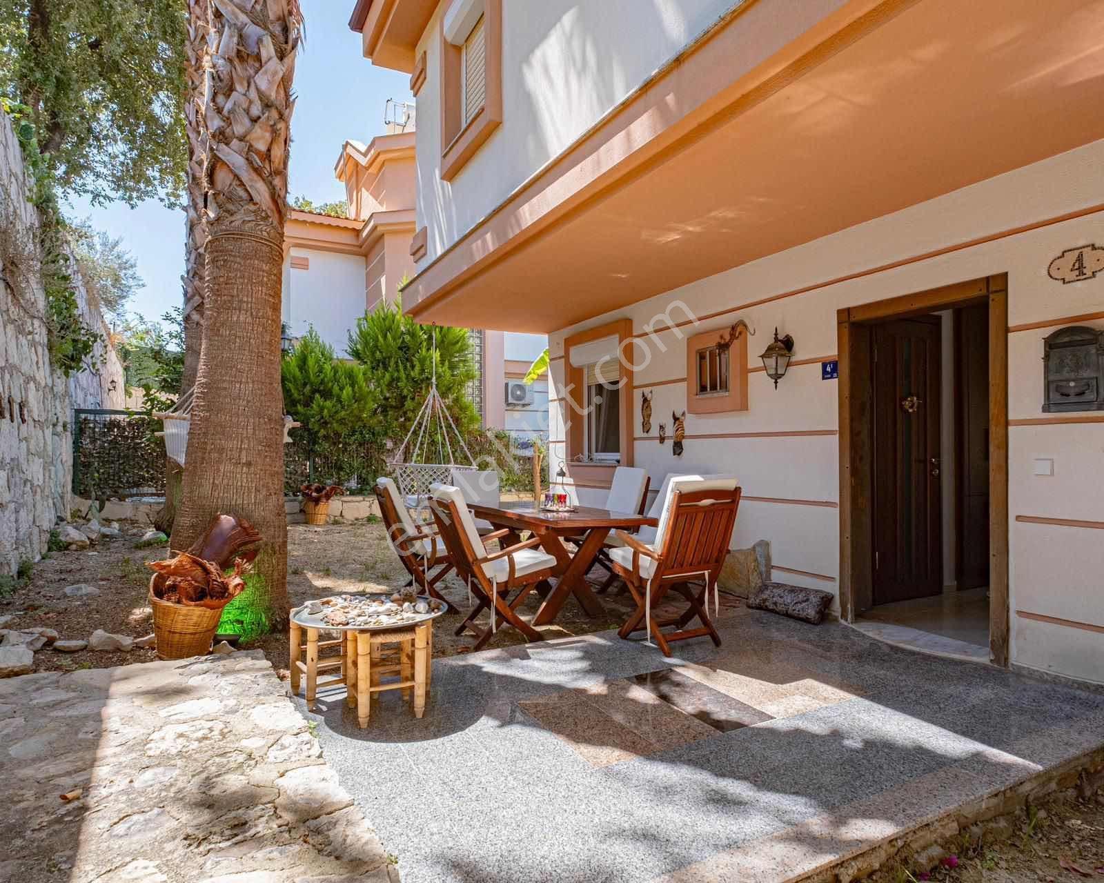 Kuşadası Marina Bölgesi 400m2 Arsa Kullanımı Deniz Manzaralı - Görsel 28