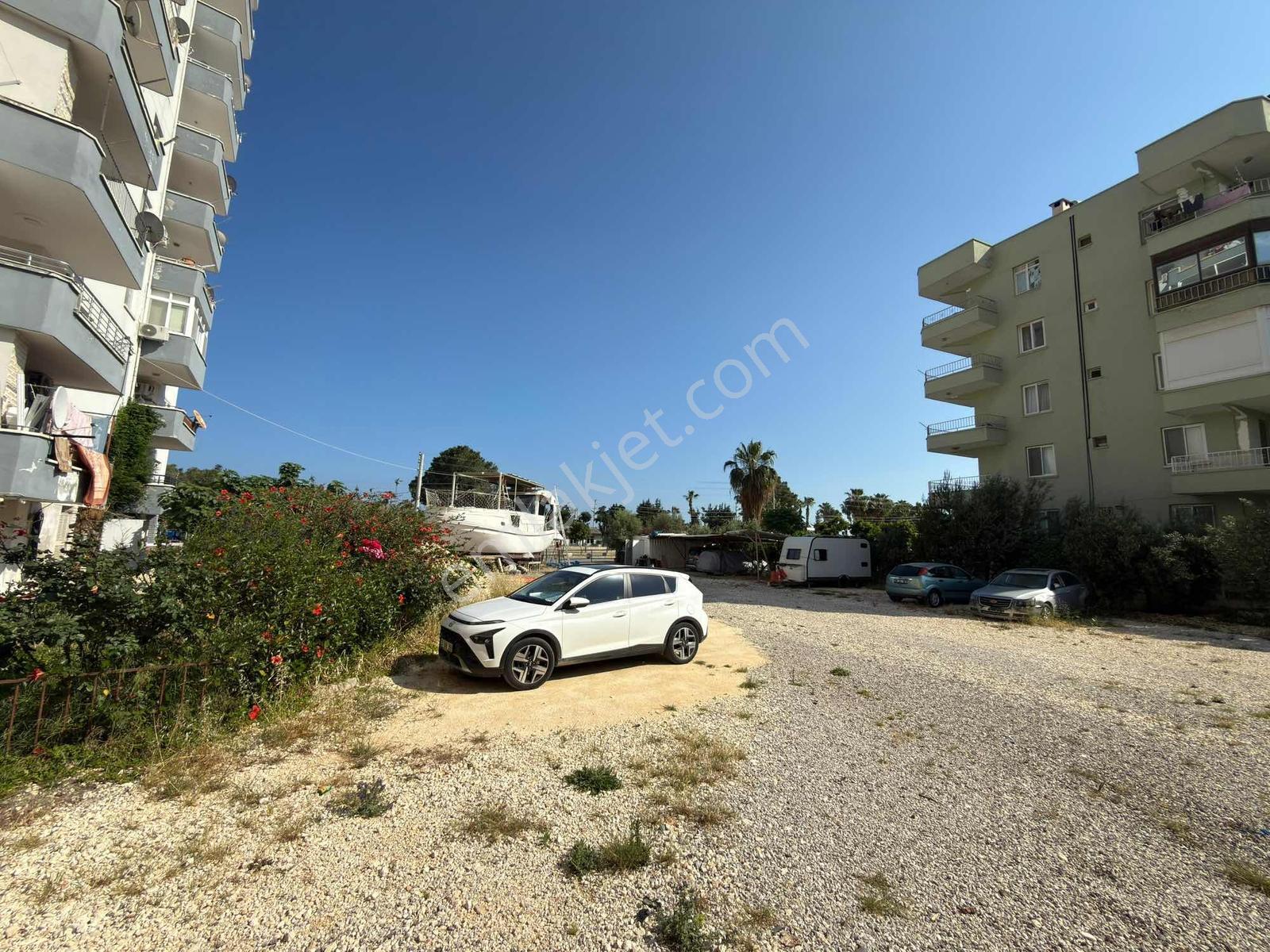 Erdemli Akdeniz Mahallesinde Denize Sıfır 3+1 Daire - Görsel 6
