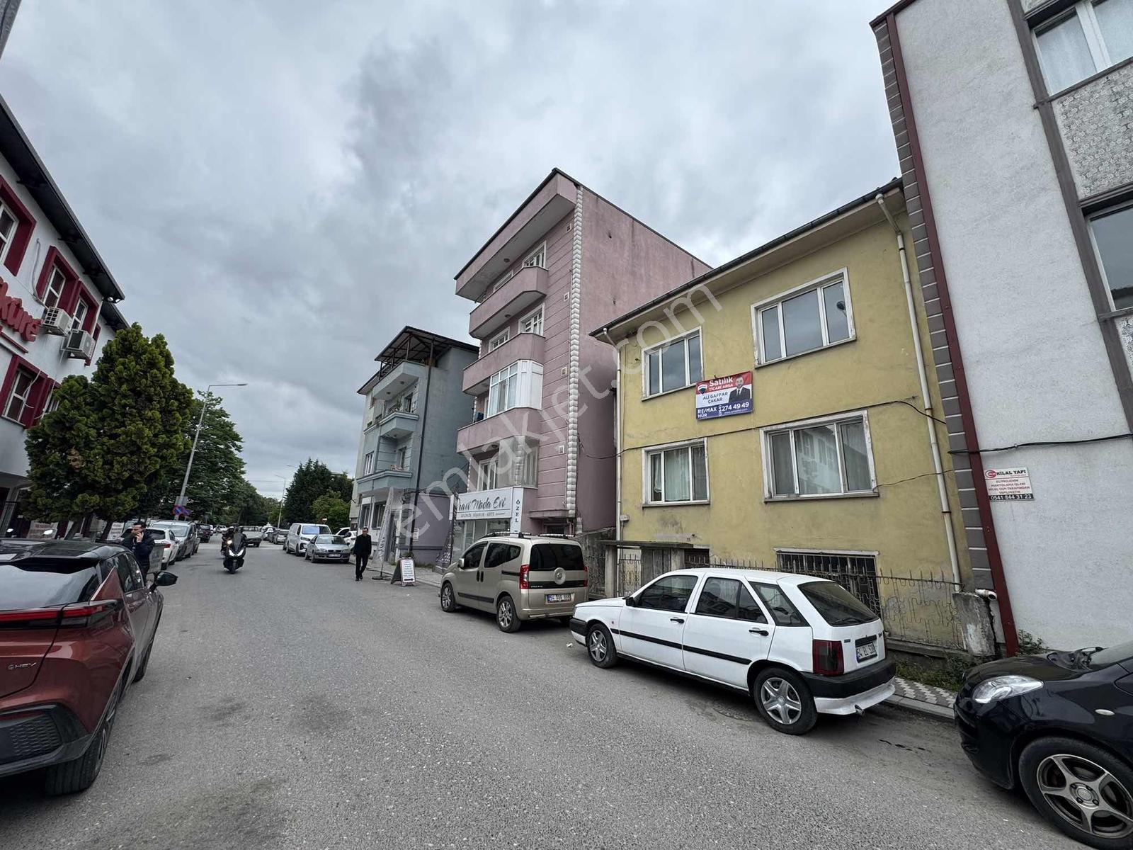 Remax Hür'den Şehrin Merkezinde Satılık Ticari Arsa - Görsel 7
