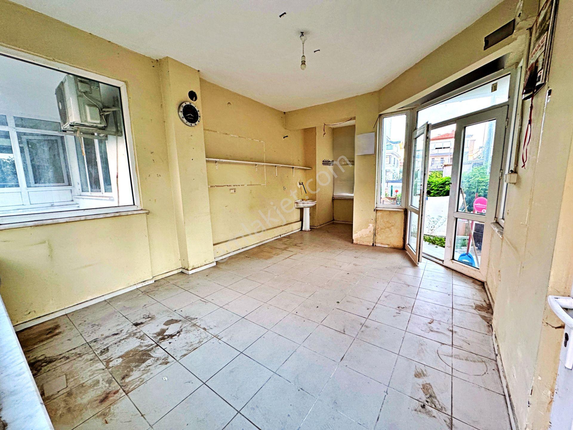 Akçay İkizçayda Gültaş Emlaktan Kiralık Denize Çok Yakın Köşe Dükkan - Görsel 31