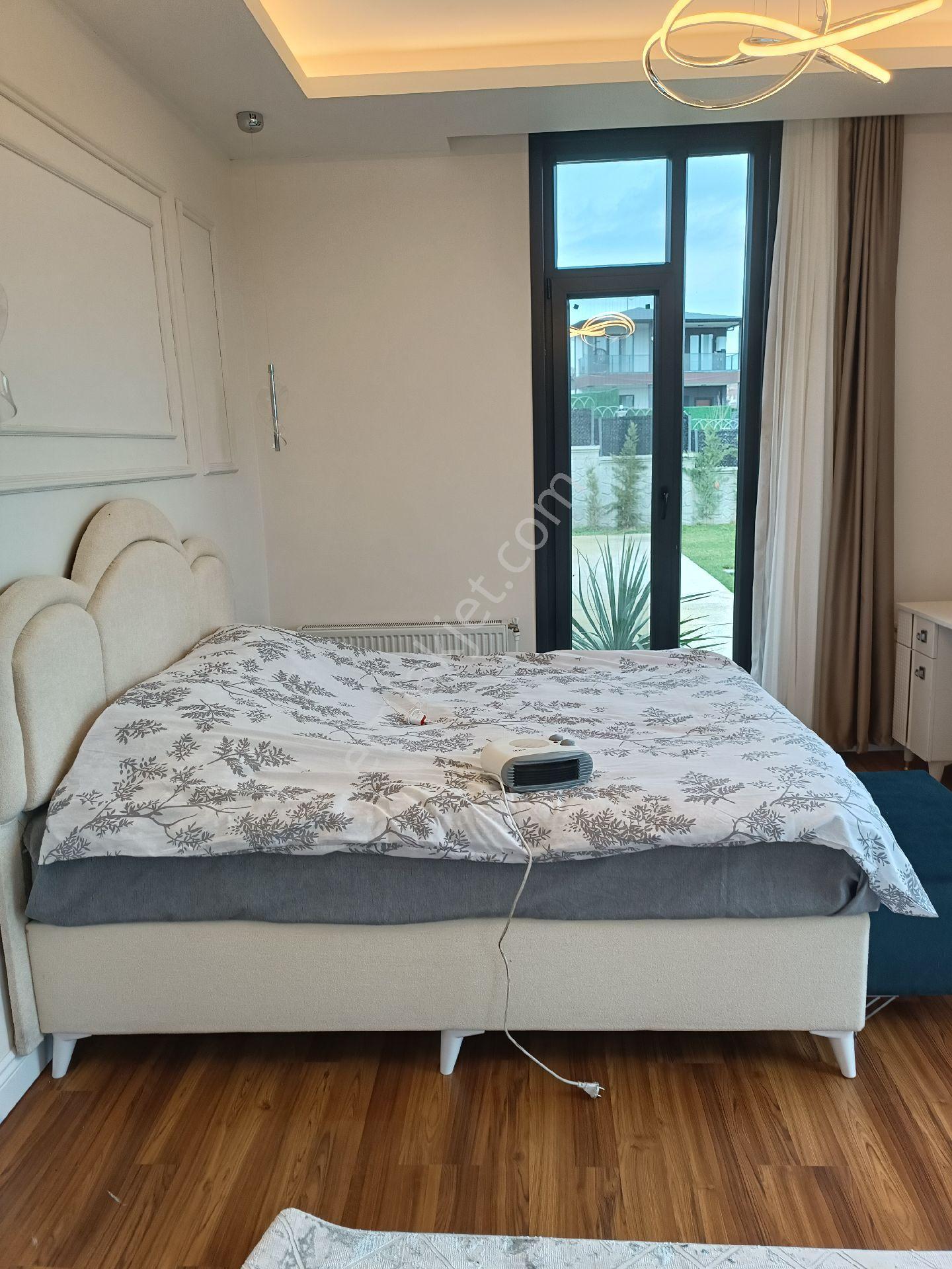 Çatalça İhsaniyede Köye Yakın 1 Dönüm İçinde Lüks Eşyalı Kiralık Yazlık - Görsel 29