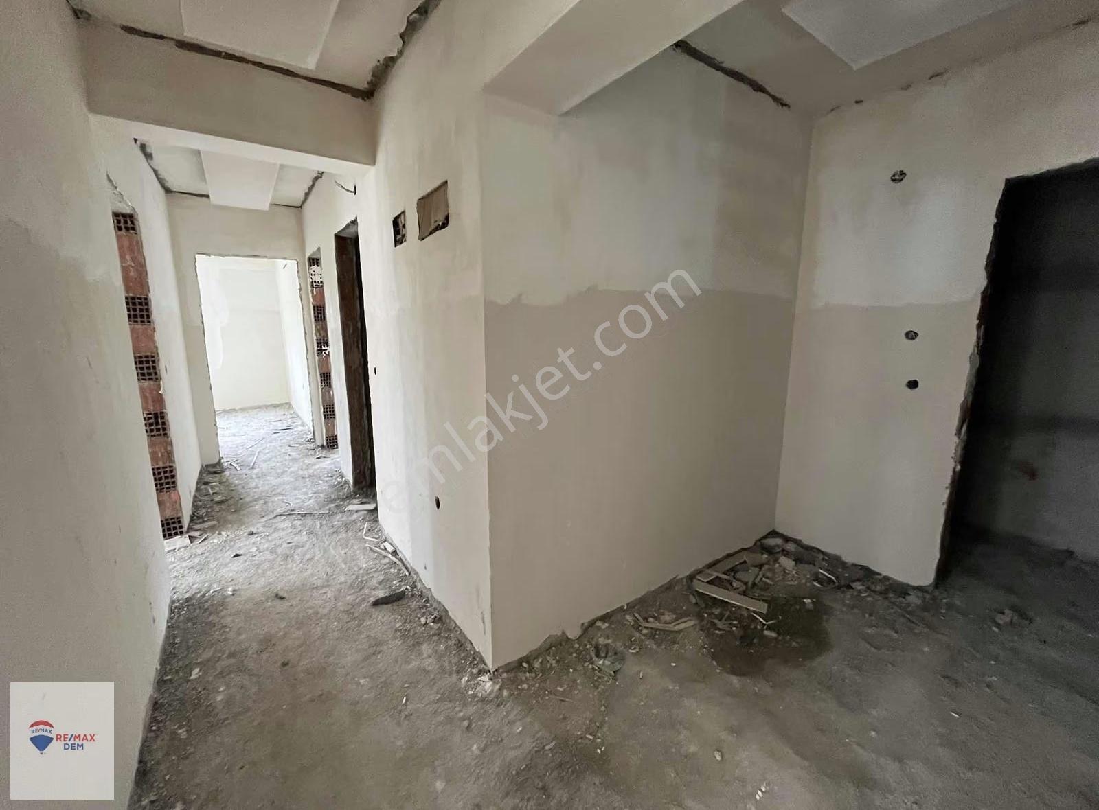 Remax Dem'den İnönü Mah. Ara Kat 3+1 Satılık 152 M2 Lüks Daire - Görsel 7