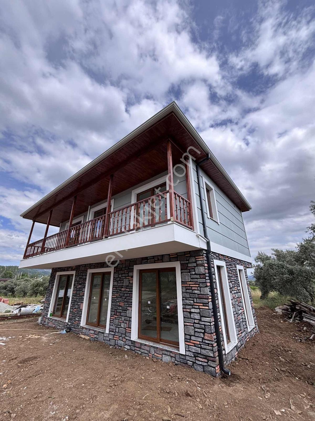 Satılık 140m2 Villa Muğla Yatağan Güzelköy