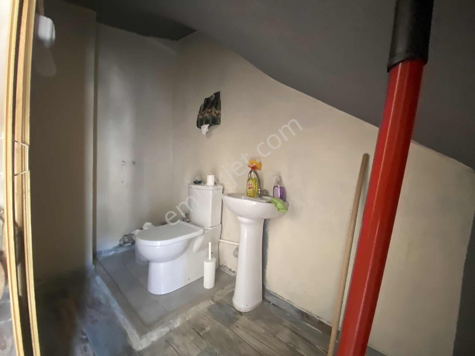 Remax Vira'dan Yeni Camide 60m2 Satılık Dükkan - Görsel 2