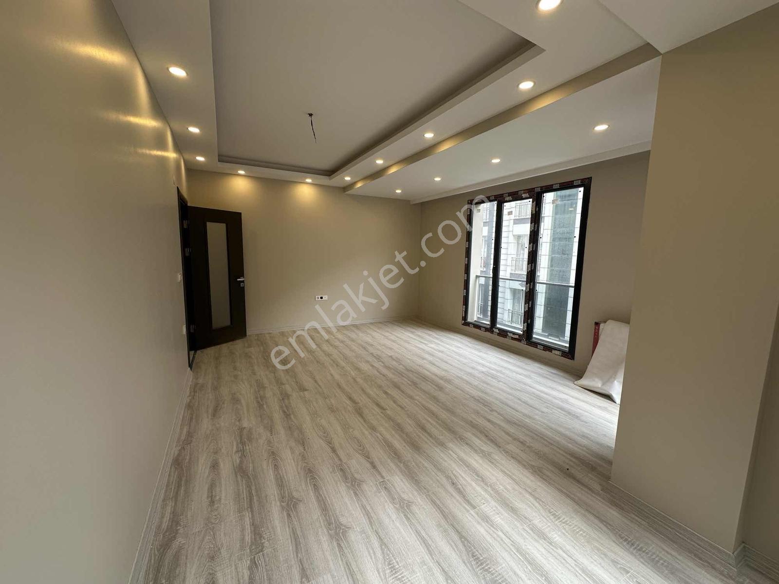 Cennet Mahallesinde Yeni Binada Ferah 3+1 | Metrobüse 3 Dakika - Görsel 2