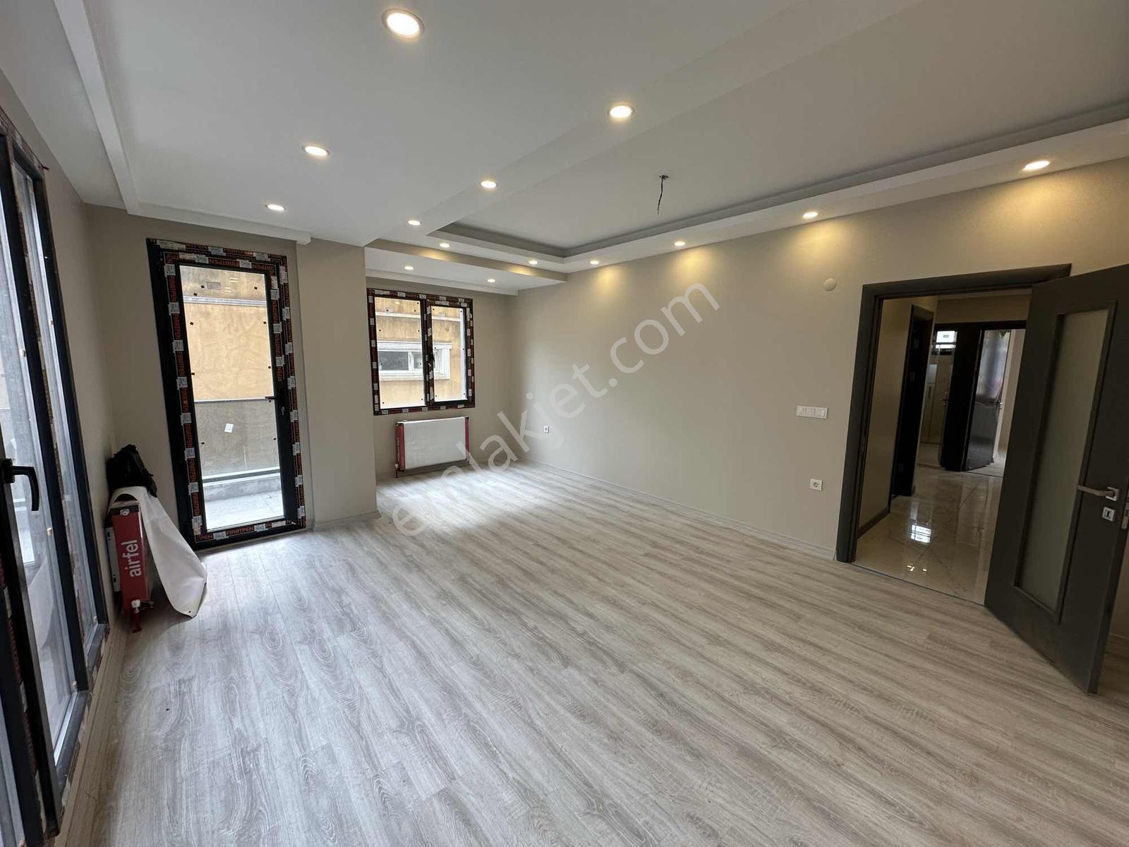 Cennet Mahallesinde Yeni Binada Ferah 3+1 | Metrobüse 3 Dakika - Görsel 22