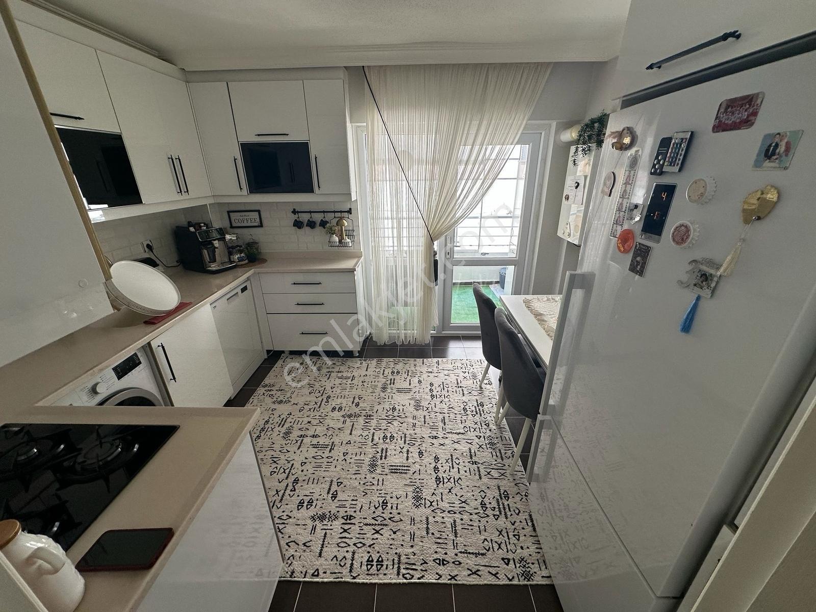 Koza'dan Malazgirt Mh. Kapalı Otoparklı Full Yapılı Bağımsız 3+1 - Görsel 2