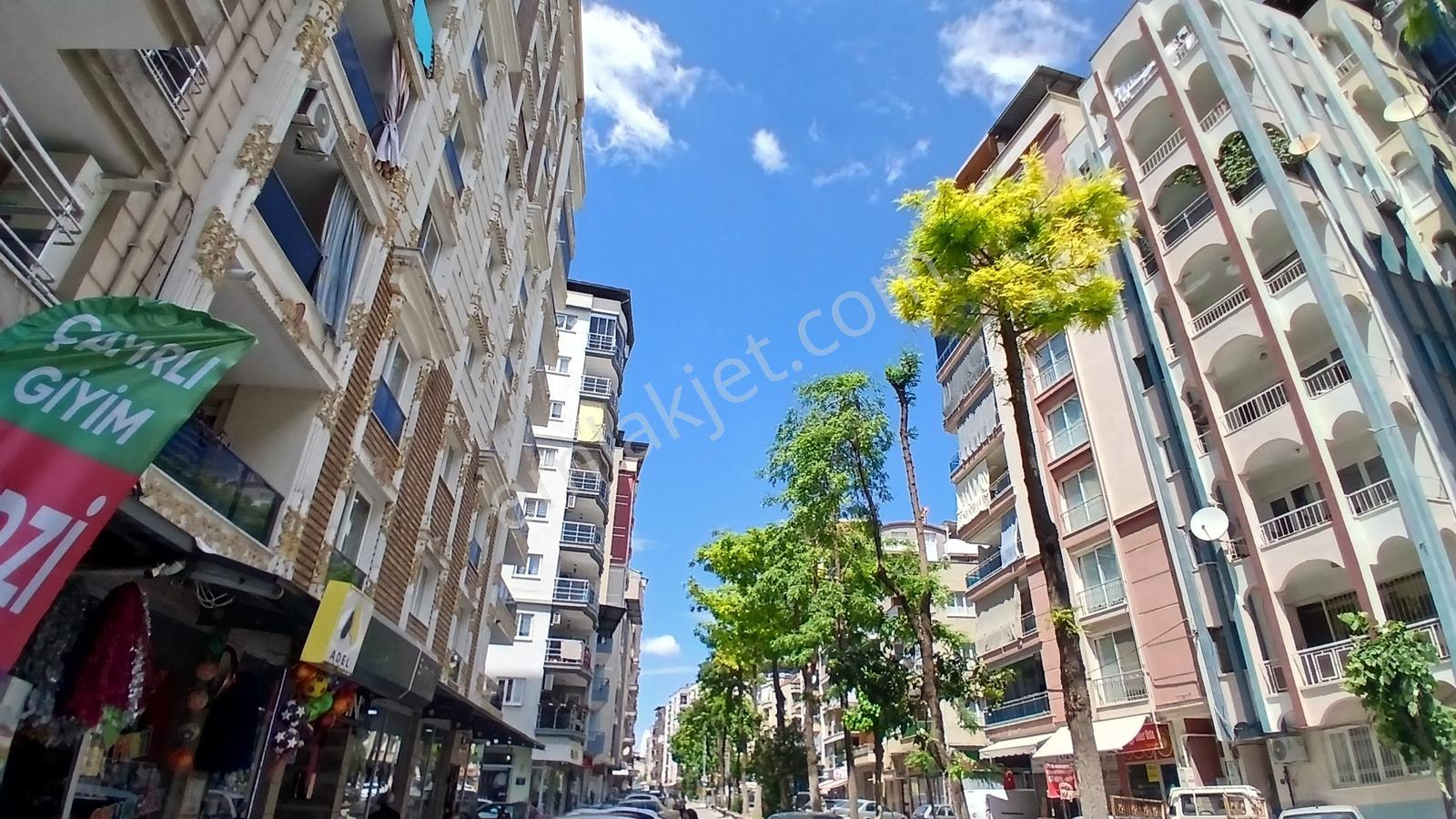 Cumhuriyet'te Muhteşem Konumda 72 M² Depolu (depo:65 M²) Dükkan - Görsel 19