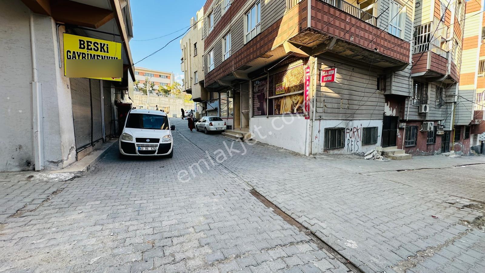 Düzgün Emlak'tan Açıksu Cad.1. Parsel Köşe Başı Dev Mağaza - Görsel 13