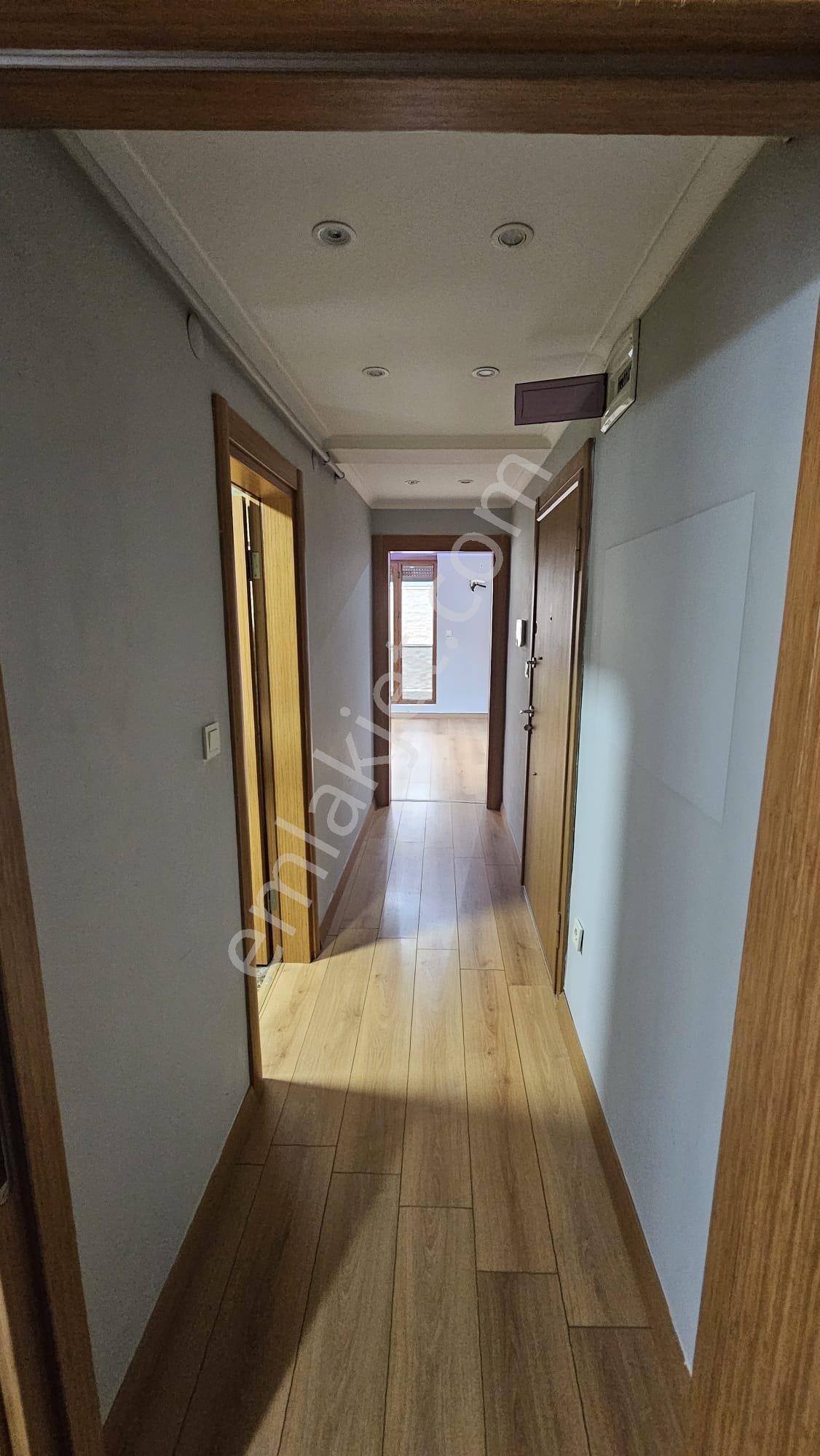 Kaçmazdan Merkezi Konumda Düz Girişli Kiralık 1+1 Dairemiz - Görsel 11