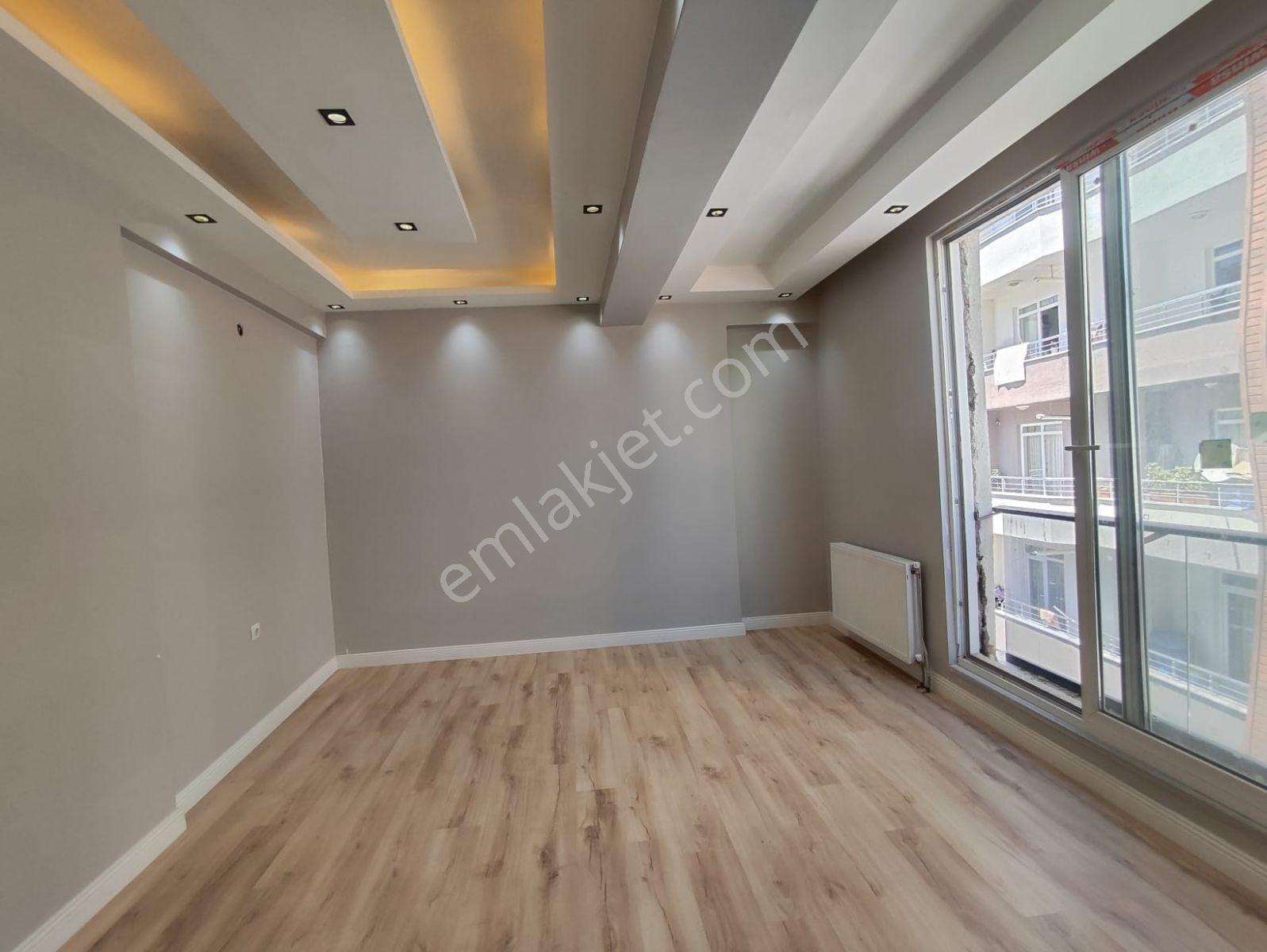 Hazar Gayrimenkul'den Zübeyde Hanım Caddesi Yanı 3+1 Lüx Daire - Görsel 4