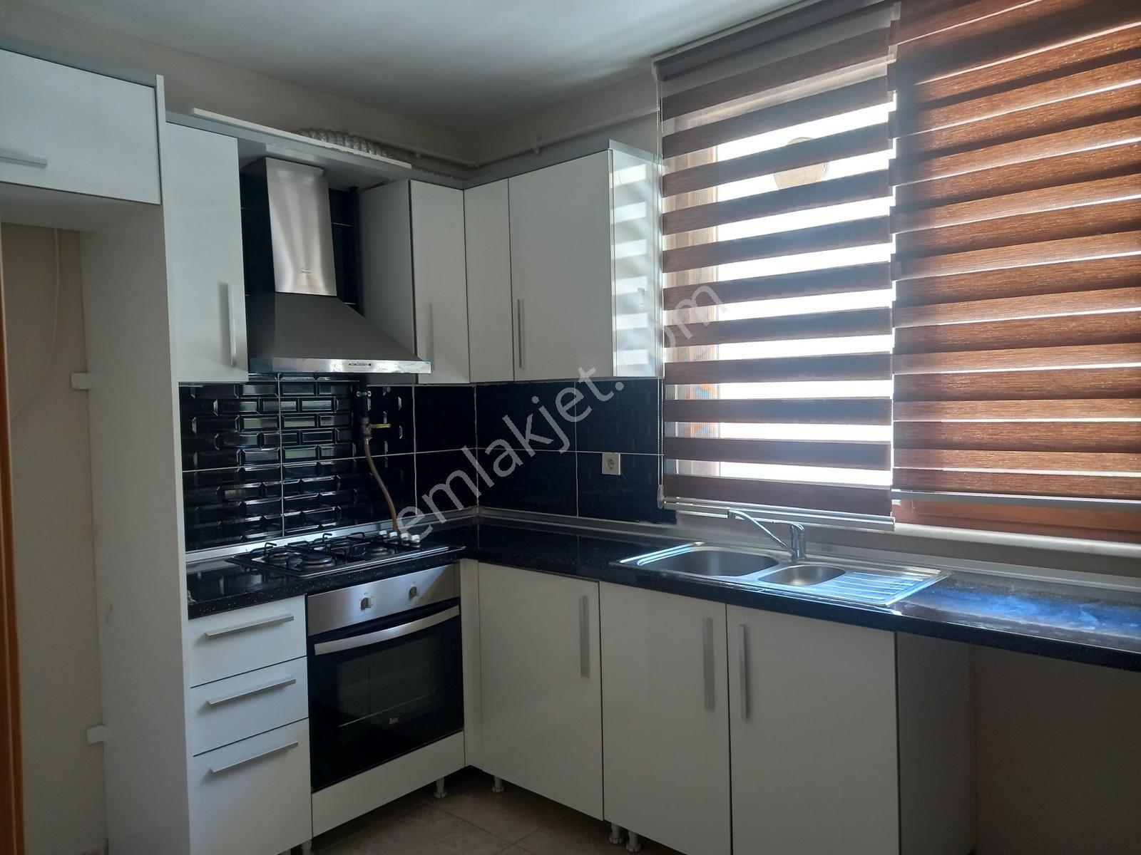 Çekmeköy Taşdelen Siteiçi Kiralık 2+1 Daire - Görsel 11