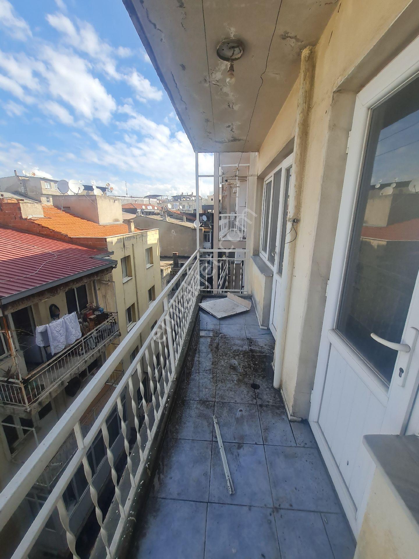 İzmir Konak Atilla Mahallesinde Satılık 2+1 Daire - Görsel 18