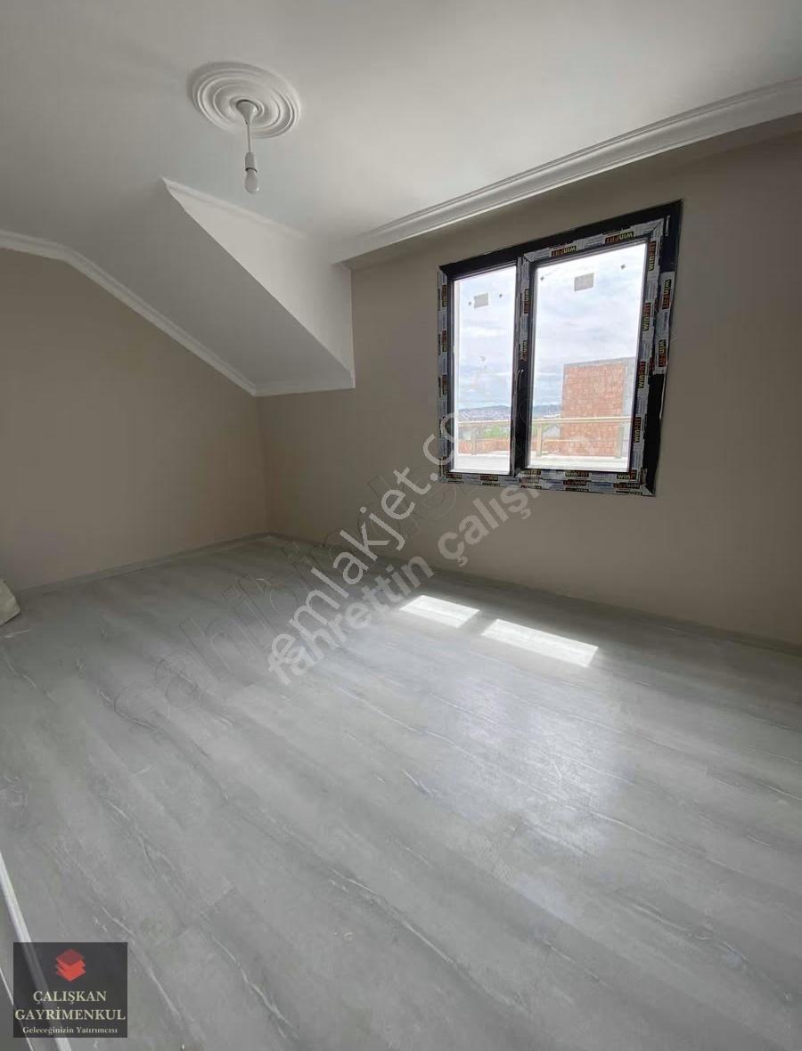 Arnavutköy Bollucada Kiralık 2+1 Çatı Katı Daire - Görsel 22