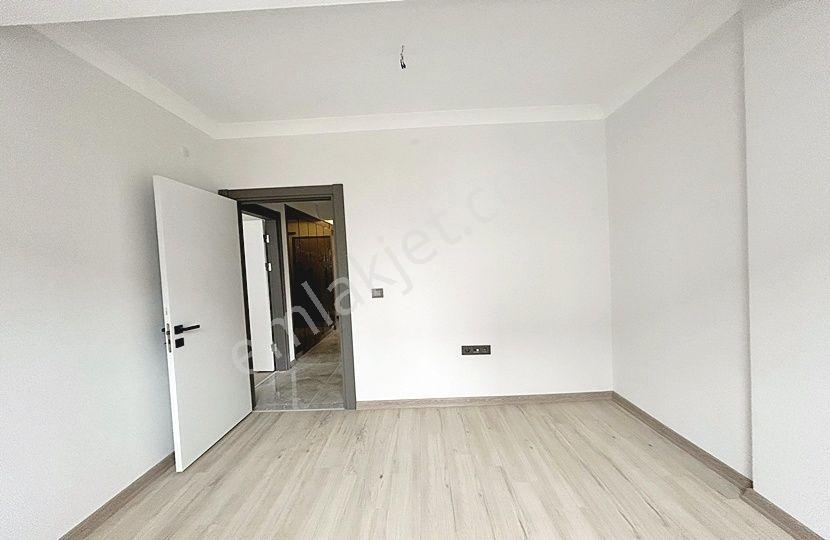 Yenikent Emlak'tan Satılık 2+1 Lüx Cadde Üzeri Yerden Isıtmalı - Görsel 11