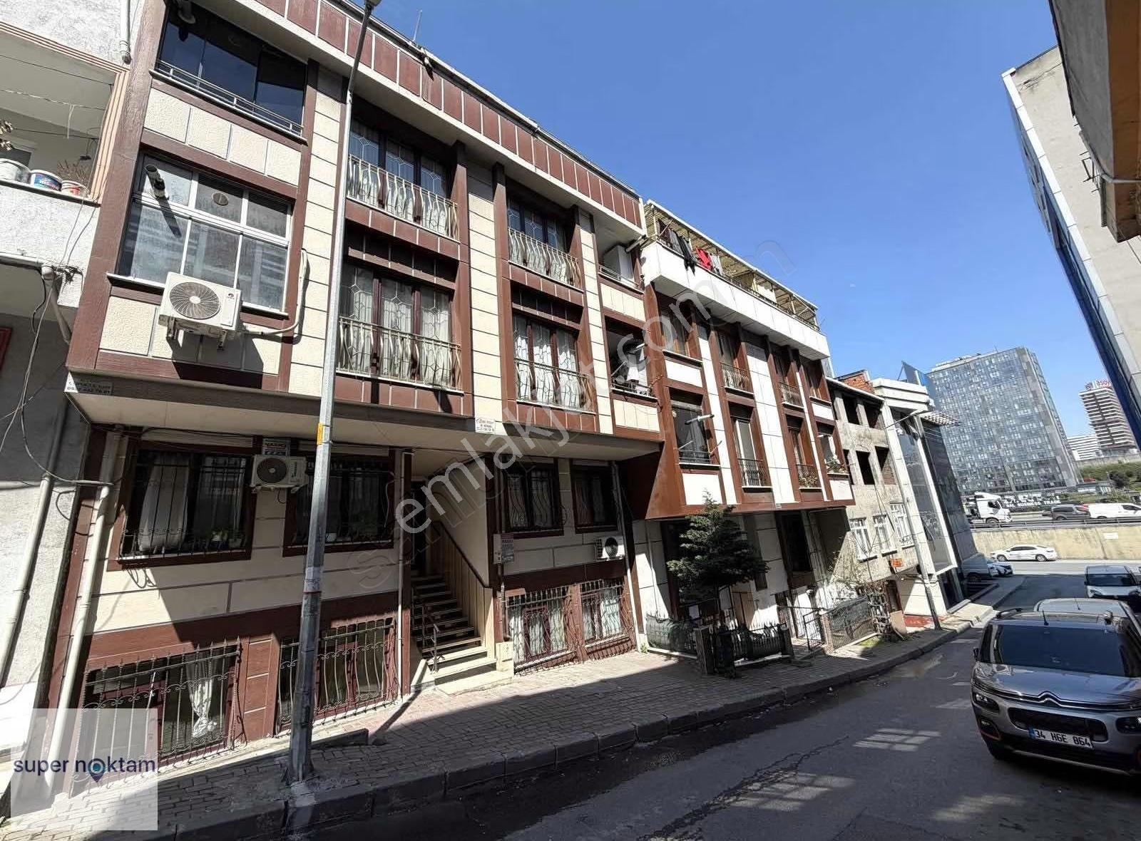 Mehmet Akif'te Satılık 2+1 Yeni Yapı Bahçe Kat İskanlı Daire