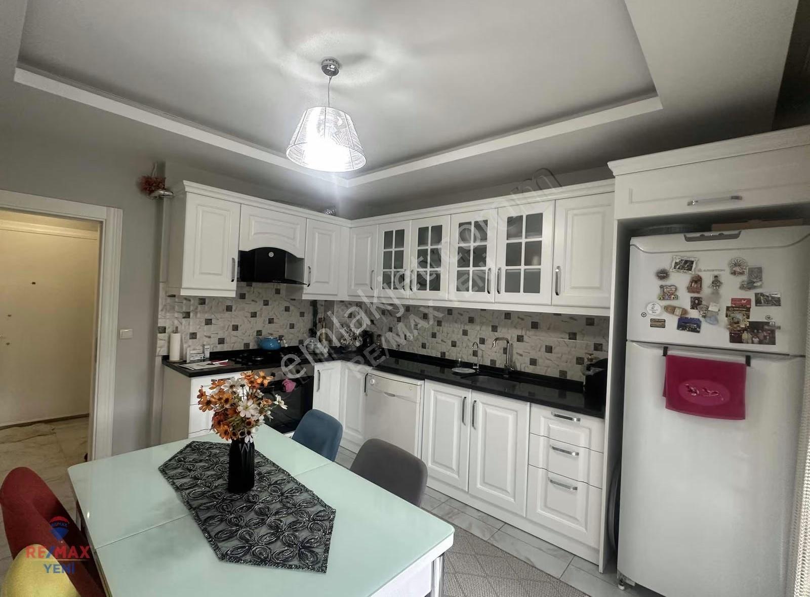Re/max Yeni Gayrimenkul´den Masrafsız 3+1 Daire