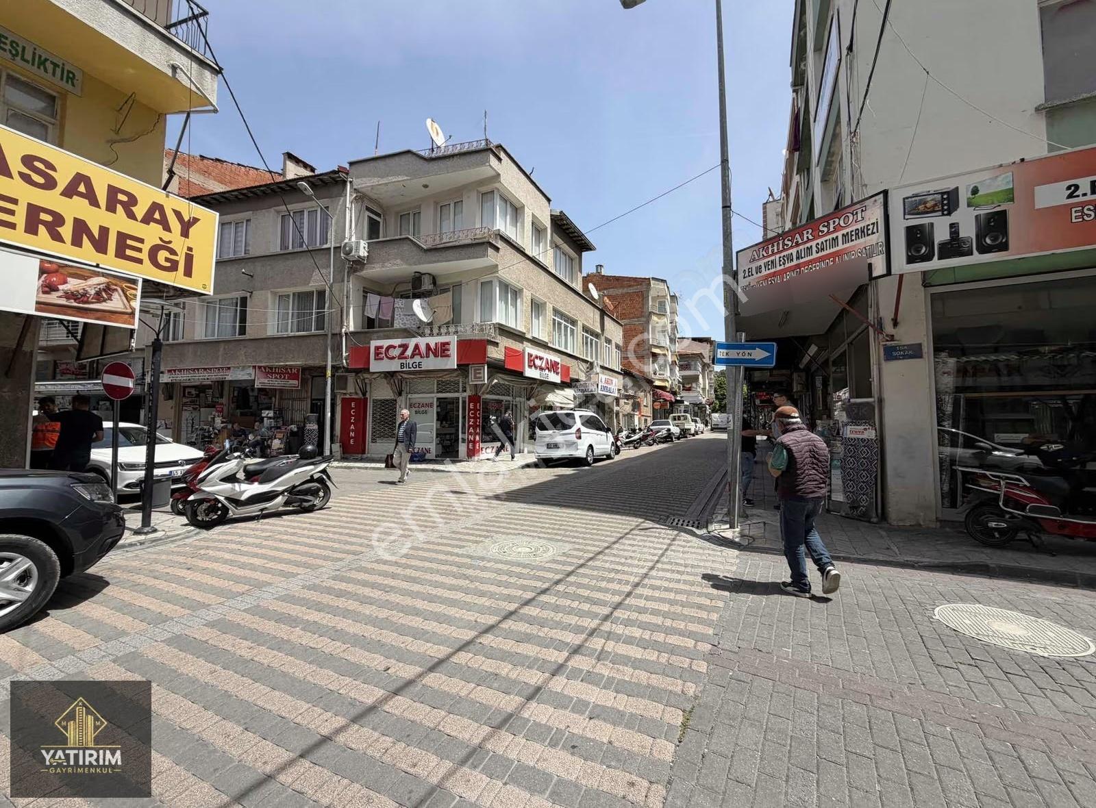 Şehir Merkezinde Komple Satılık Bina | 3 Dükkan + 2 Daire
