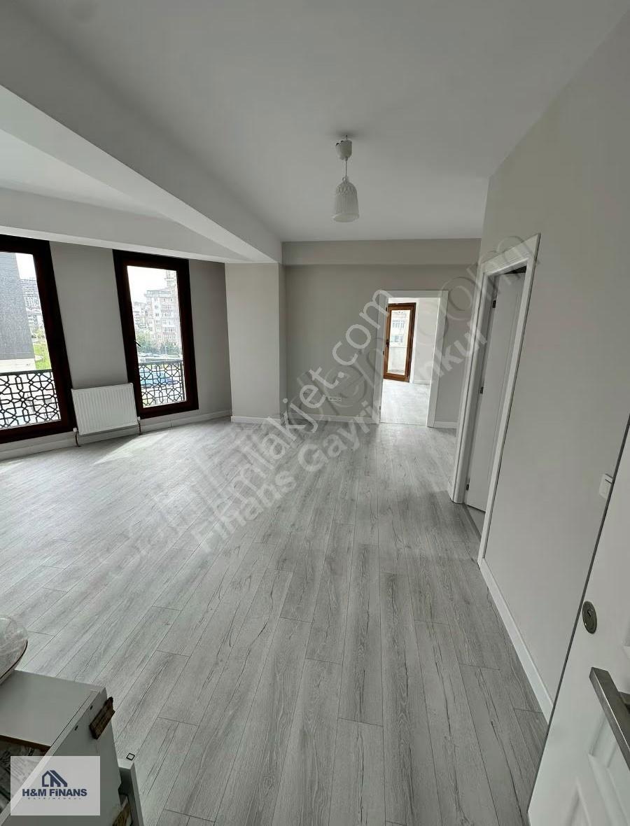 Çekmeköy Merkez Mah. Belediye 'nin Karşısında Kiralık Ofis Katı - Görsel 9
