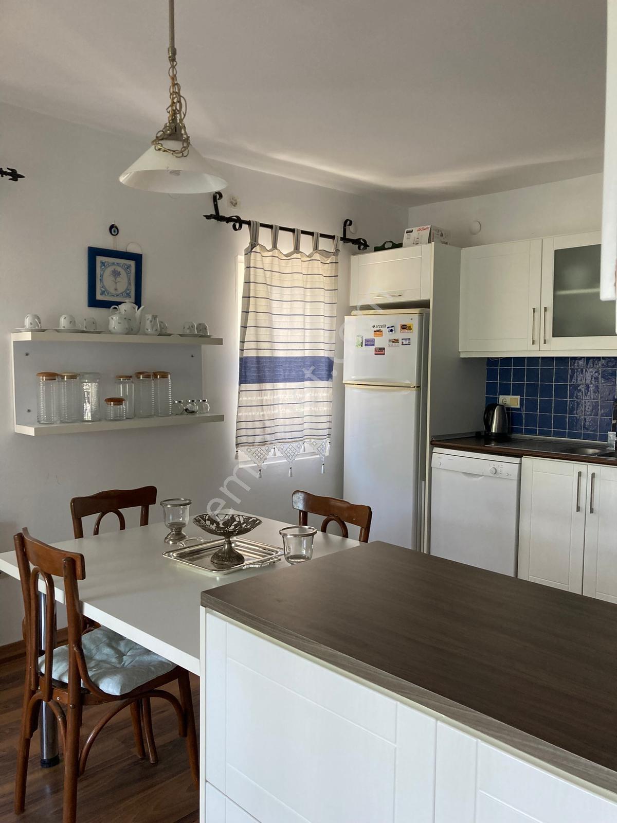 Bitez Asarlık Satılık Geniş Bahçeli Müstakil Villa - Görsel 16