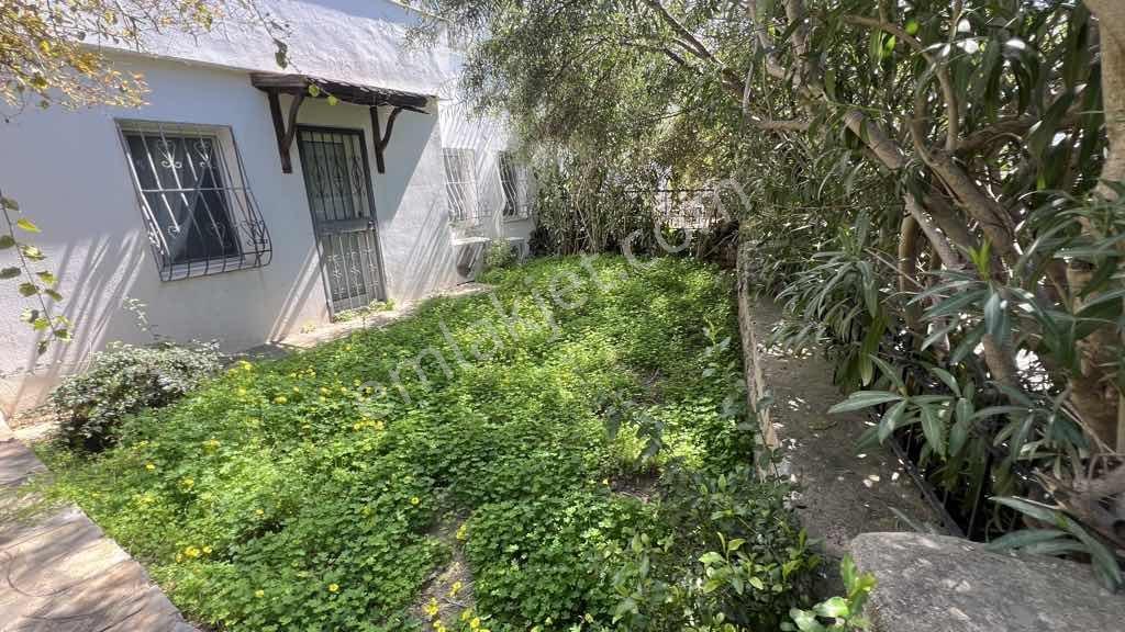 Bitez Asarlık Satılık Geniş Bahçeli Müstakil Villa - Görsel 18