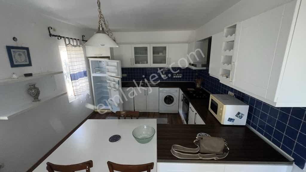 Bitez Asarlık Satılık Geniş Bahçeli Müstakil Villa - Görsel 8