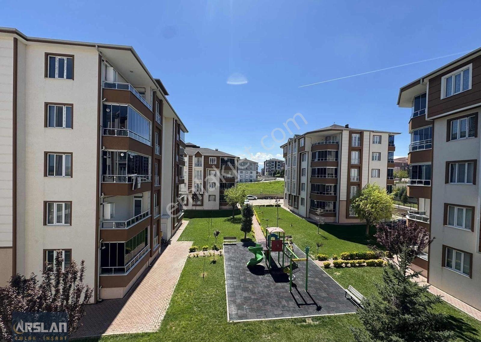 İnegöl Alanyurt Yeni Mah'de, Site İçi, 140m2, 3+1, Satılık Daire - Görsel 5