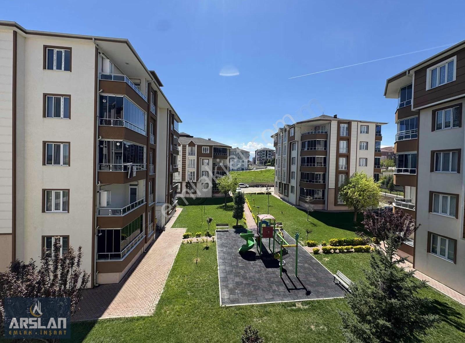 İnegöl Alanyurt Yeni Mah'de, Site İçi, 140m2, 3+1, Satılık Daire - Görsel 9