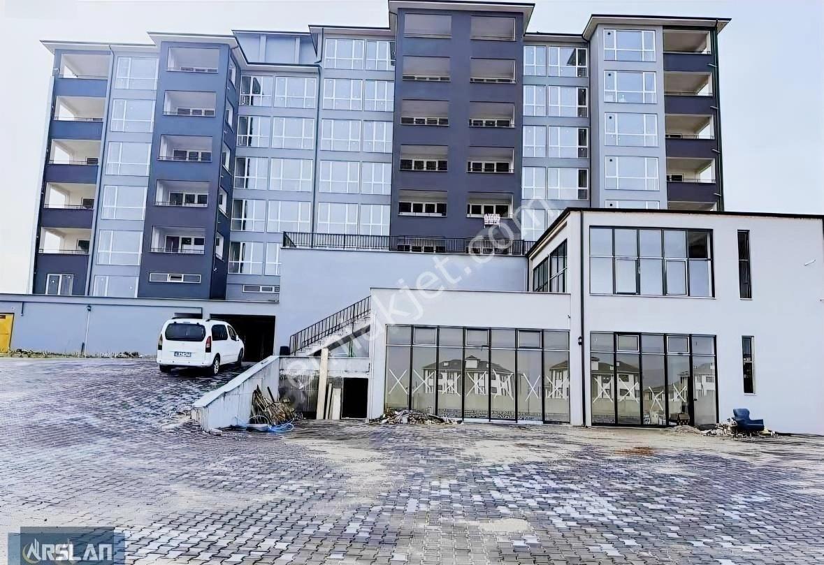 İnegöl Yunus Emre Mah.2+1,90m2,3.kat, Kapalı Havuz,satılık Daire - Görsel 15