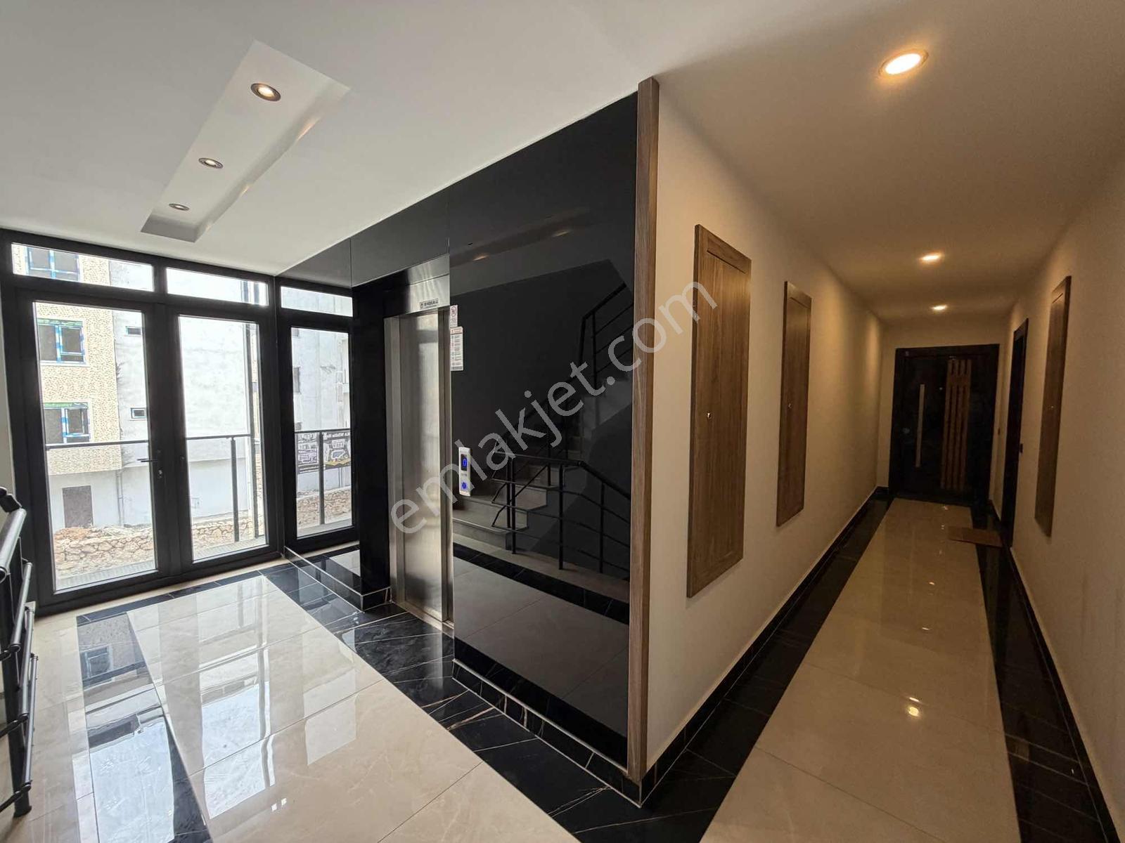 Alanya Oba'da Hazır Kiracılı Satılık 1+1 Full Eşyalı Dairemiz - Görsel 4