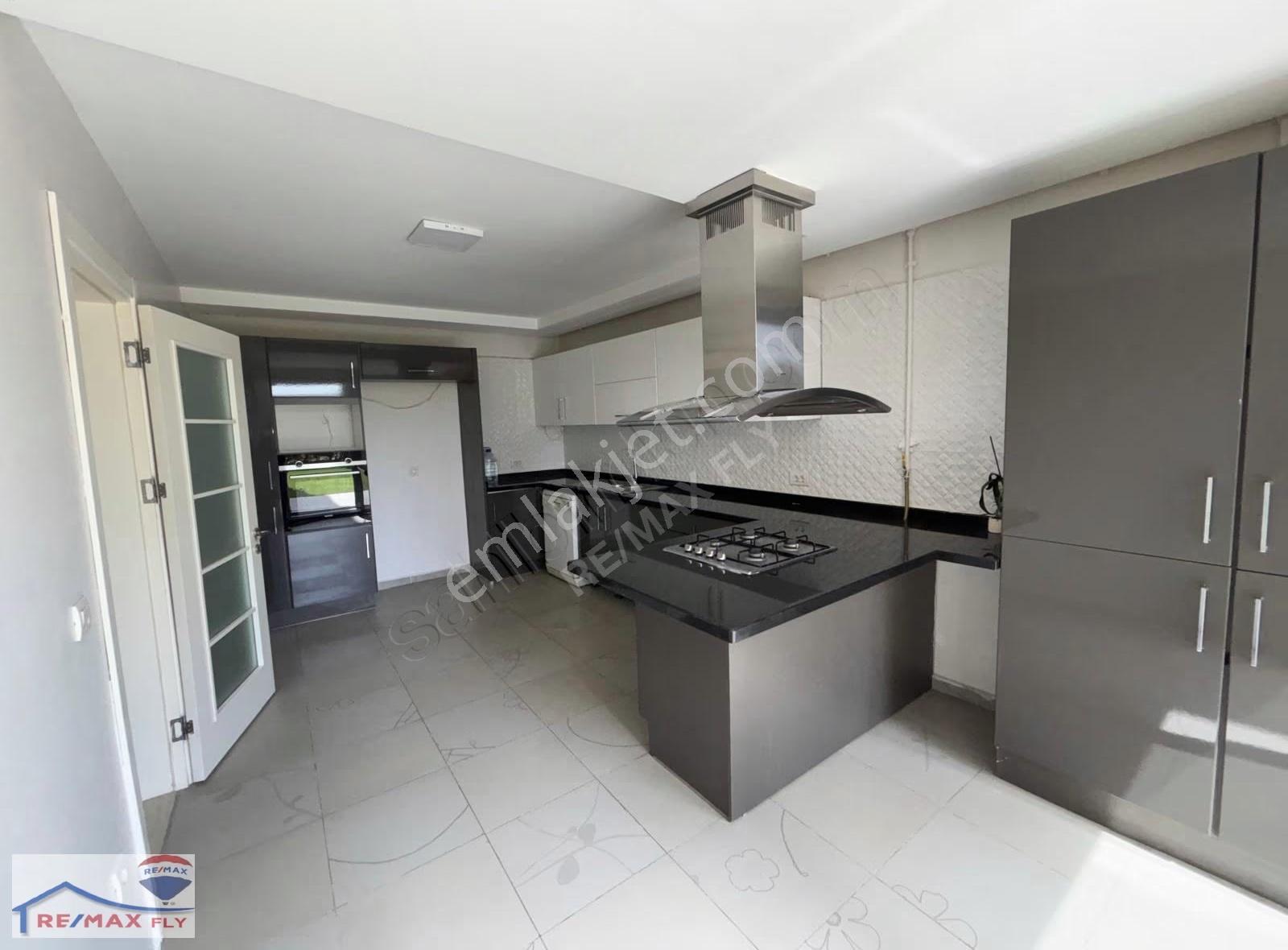 Dragani Sitesi'nde Kiralık 3+1 Bahçe Dubleks - Görsel 24