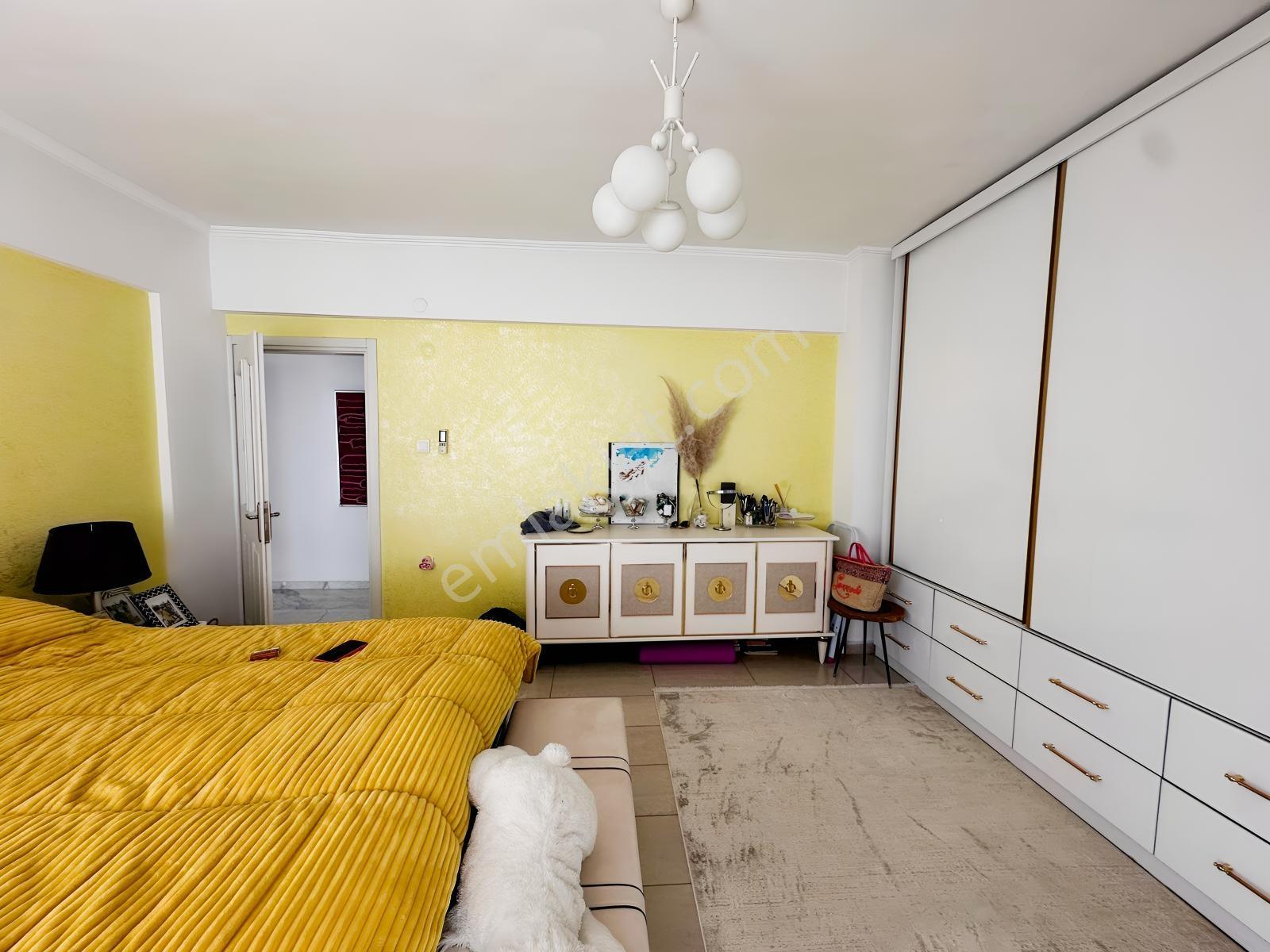 Alanya Merkezde Denize Sıfır 2+1 Komple Eşyalı Daire - Görsel 6