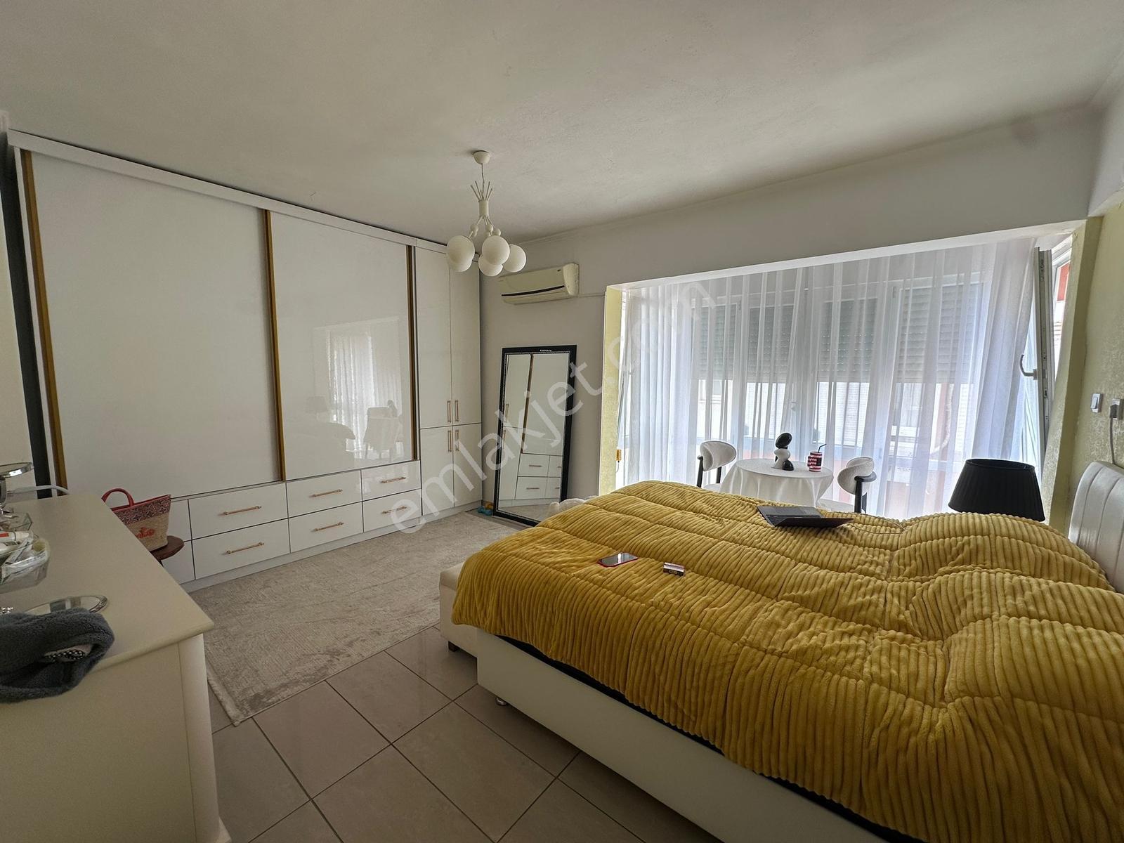 Alanya Merkezde Denize Sıfır 2+1 Komple Eşyalı Daire - Görsel 5