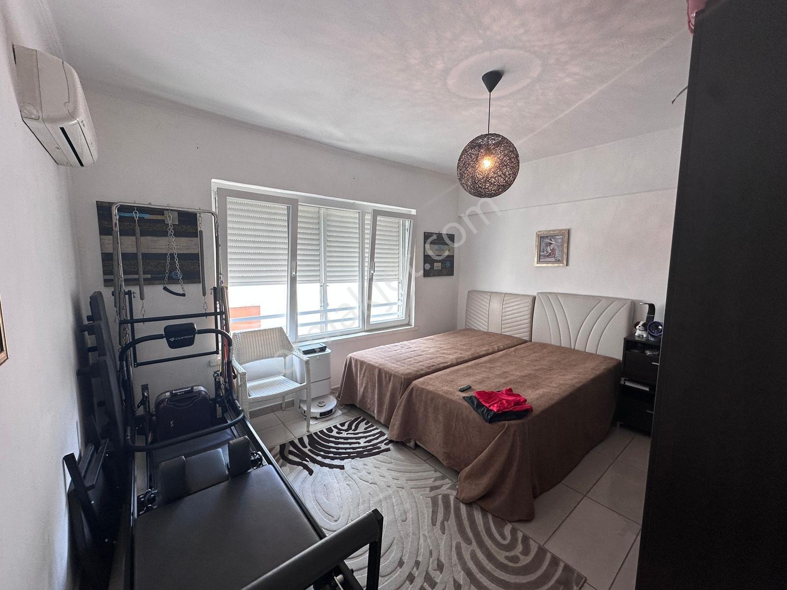 Alanya Merkezde Denize Sıfır 2+1 Komple Eşyalı Daire - Görsel 13